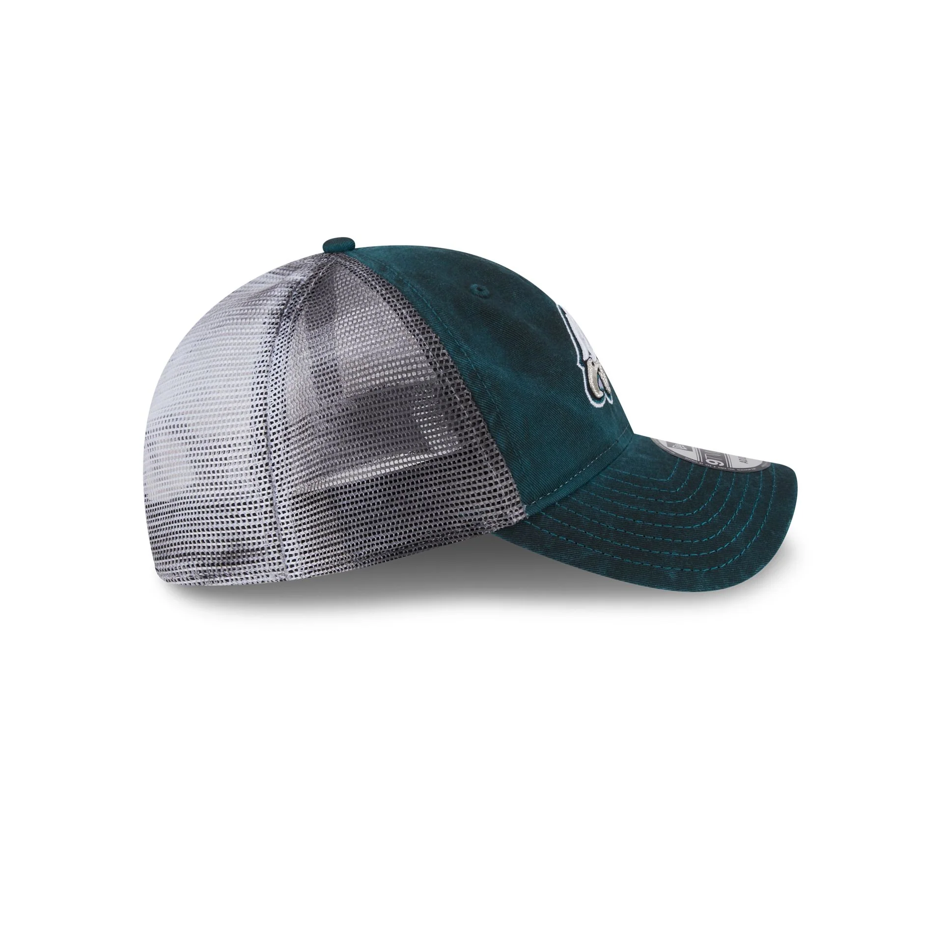 Philadelphia Eagles Slick 9TWENTY Trucker Hat
