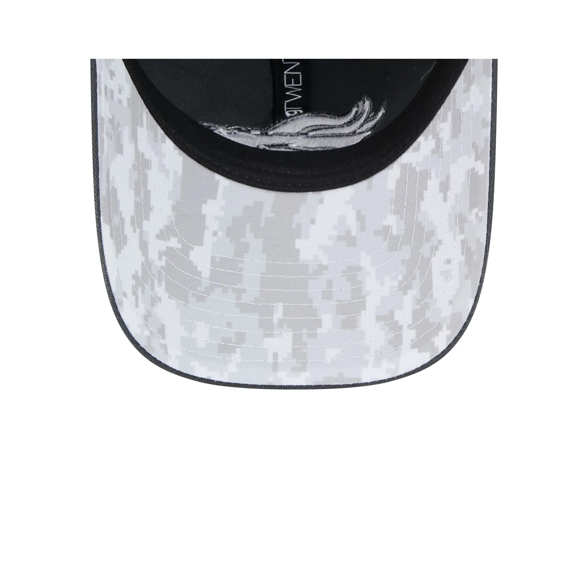 Denver Broncos 2024 Salute to Service 9TWENTY Adjustable Hat