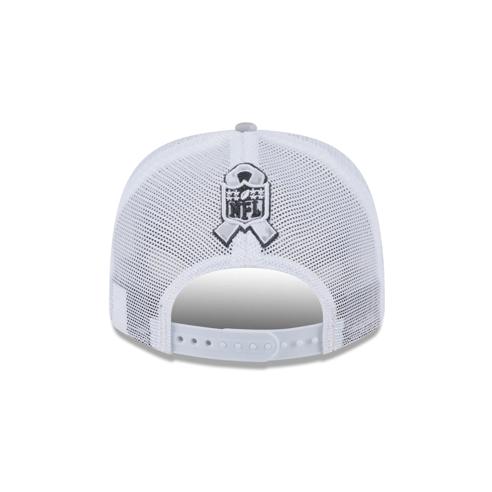 Carolina Panthers 2024 Salute to Service 9SEVENTY Trucker Hat