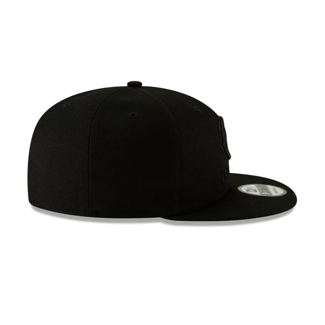 Chicago Bears Basic Black On Black 9FIFTY Snapback Hat