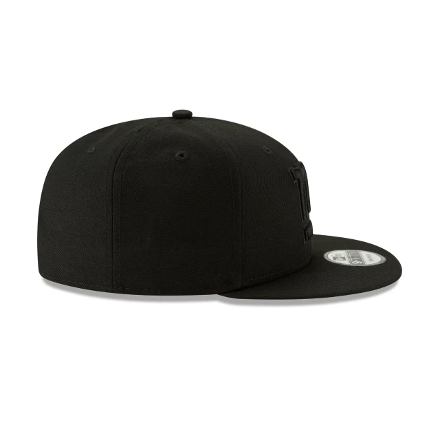 New York Giants Basic Black On Black 9FIFTY Snapback Hat