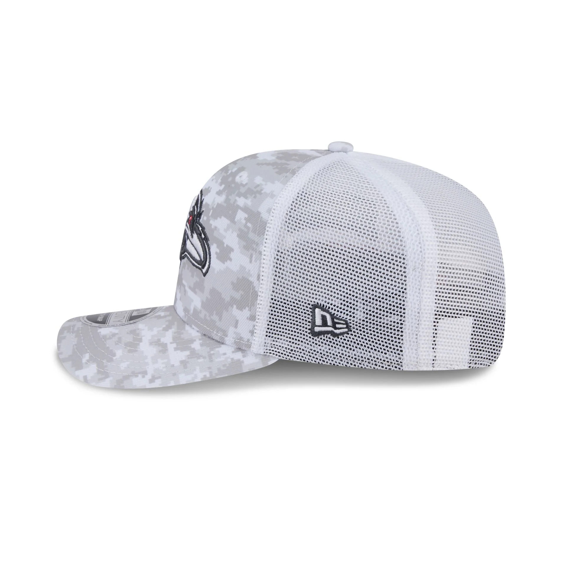 Baltimore Ravens 2024 Salute to Service 9SEVENTY Trucker Hat