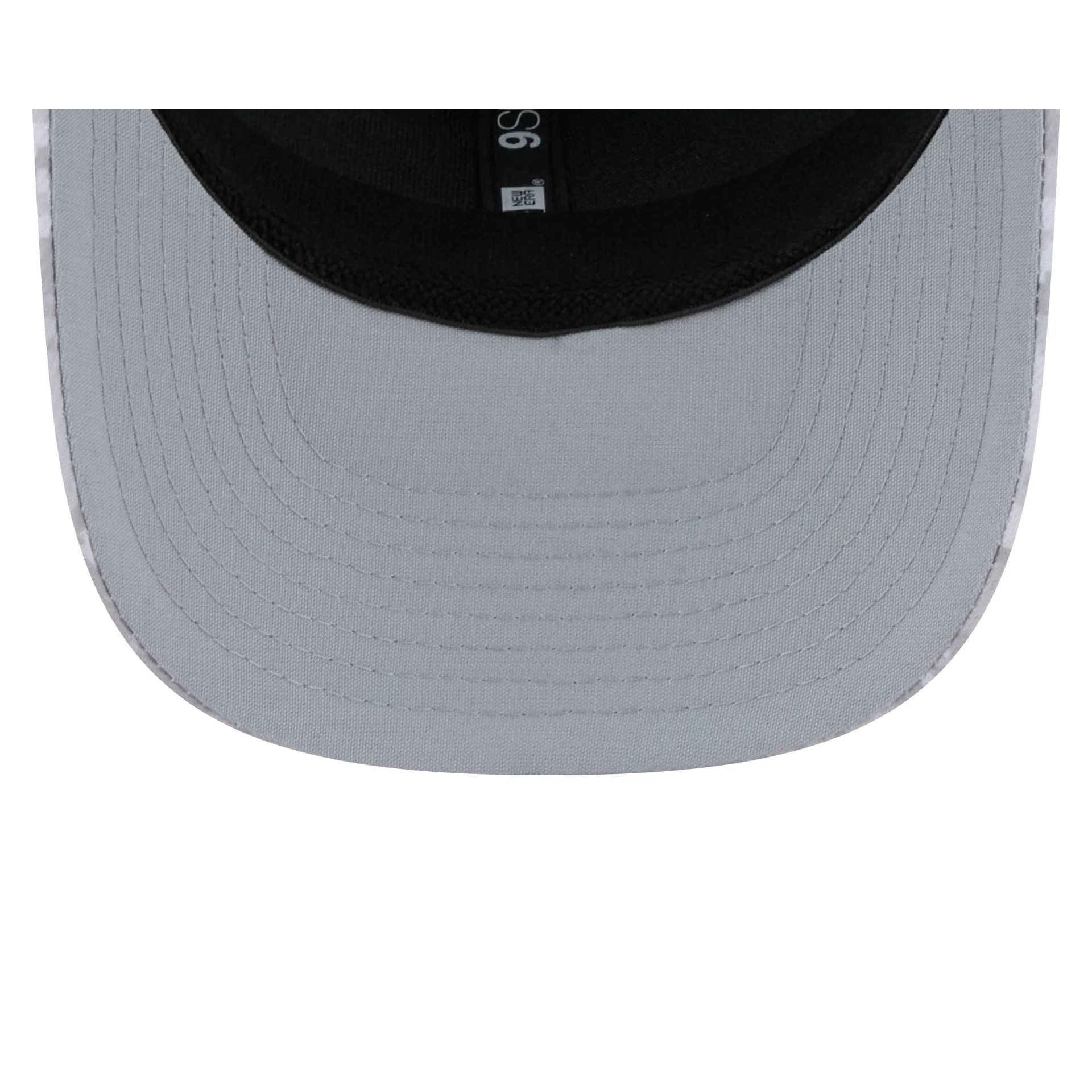 Green Bay Packers 2024 Salute to Service 9SEVENTY Trucker Hat