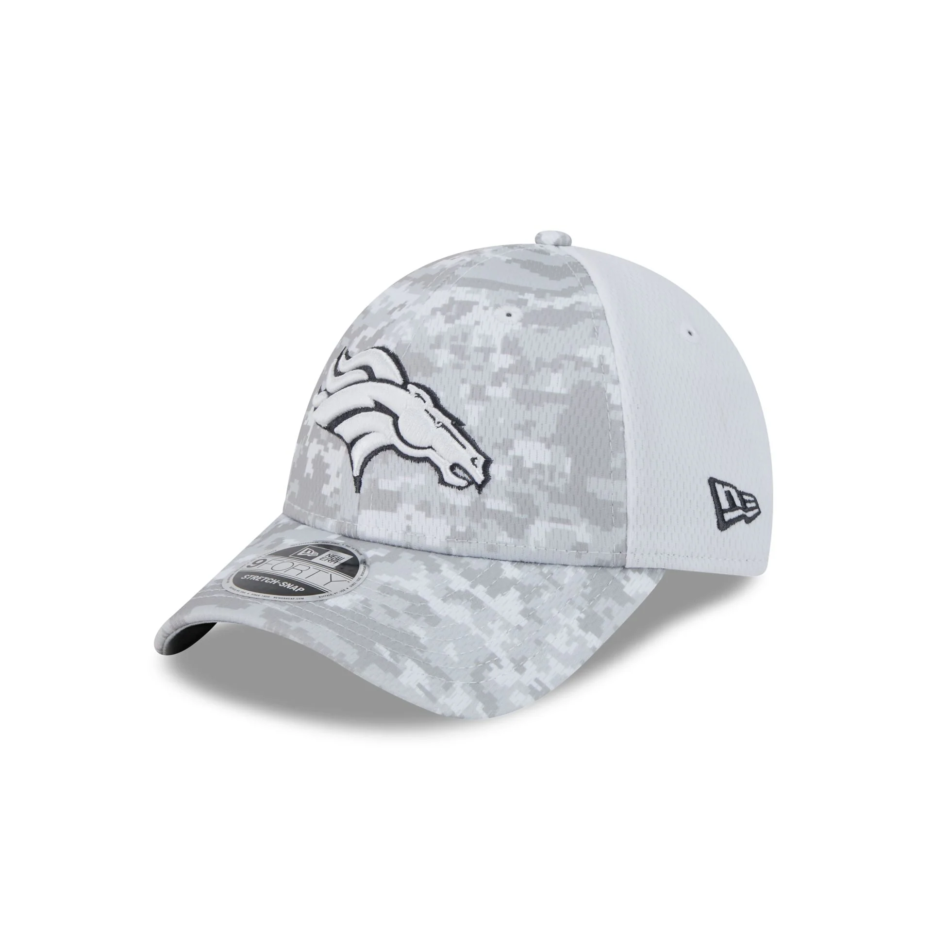Denver Broncos 2024 Salute to Service 9FORTY Stretch-Snap Hat