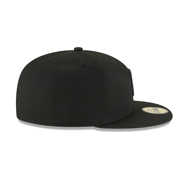 Cleveland Guardians Blackout Basic 59FIFTY Fitted Hat
