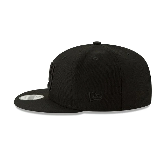 New York Giants Basic Black On Black 9FIFTY Snapback Hat