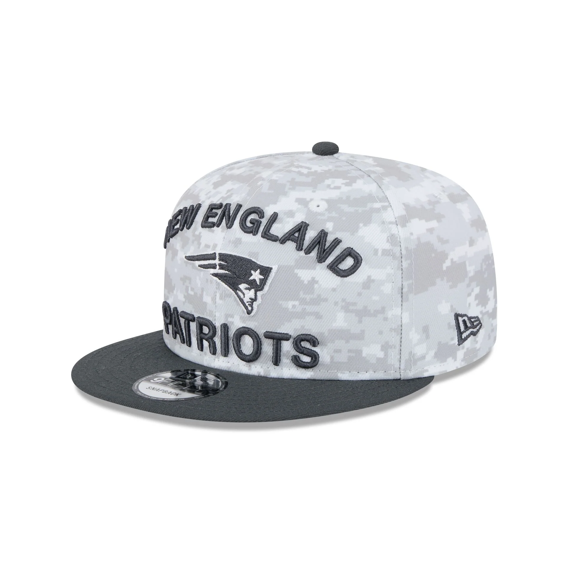 New England Patriots 2024 Salute to Service 9FIFTY Snapback Hat