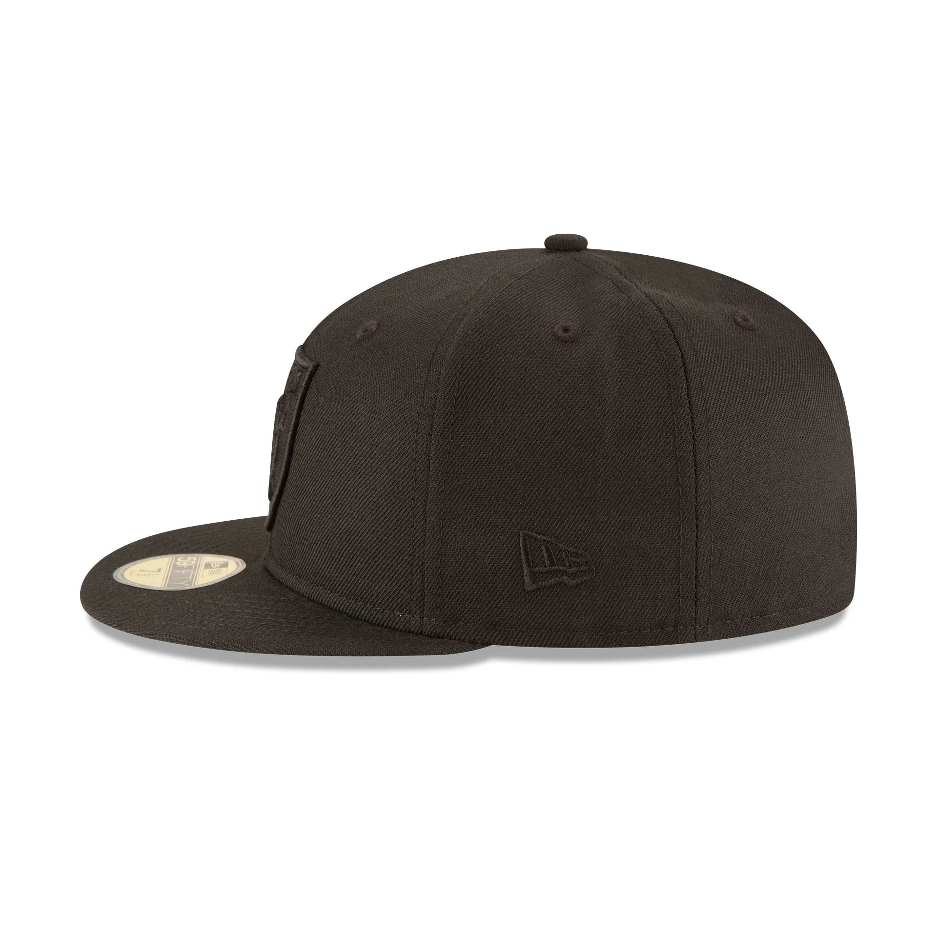 Las Vegas Raiders Black on Black 59FIFTY Fitted Hat