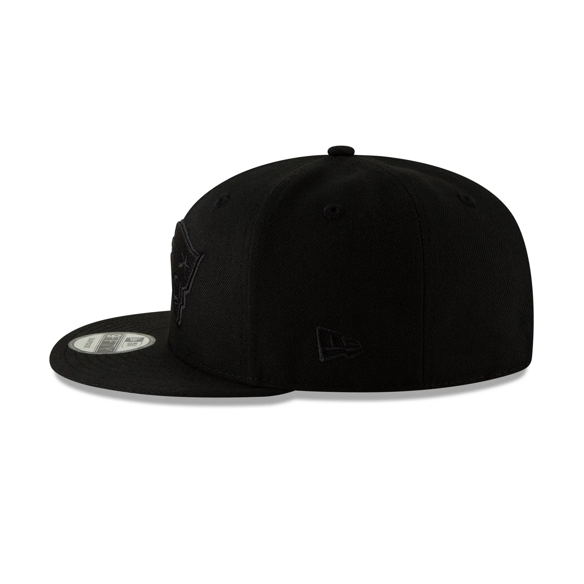 New England Patriots Basic Black on Black 9FIFTY Snapback