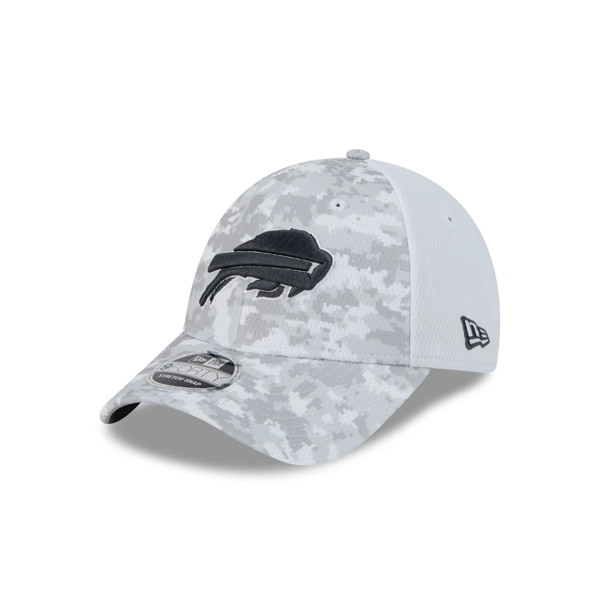 Buffalo Bills 2024 Salute to Service 9FORTY Stretch-Snap Hat