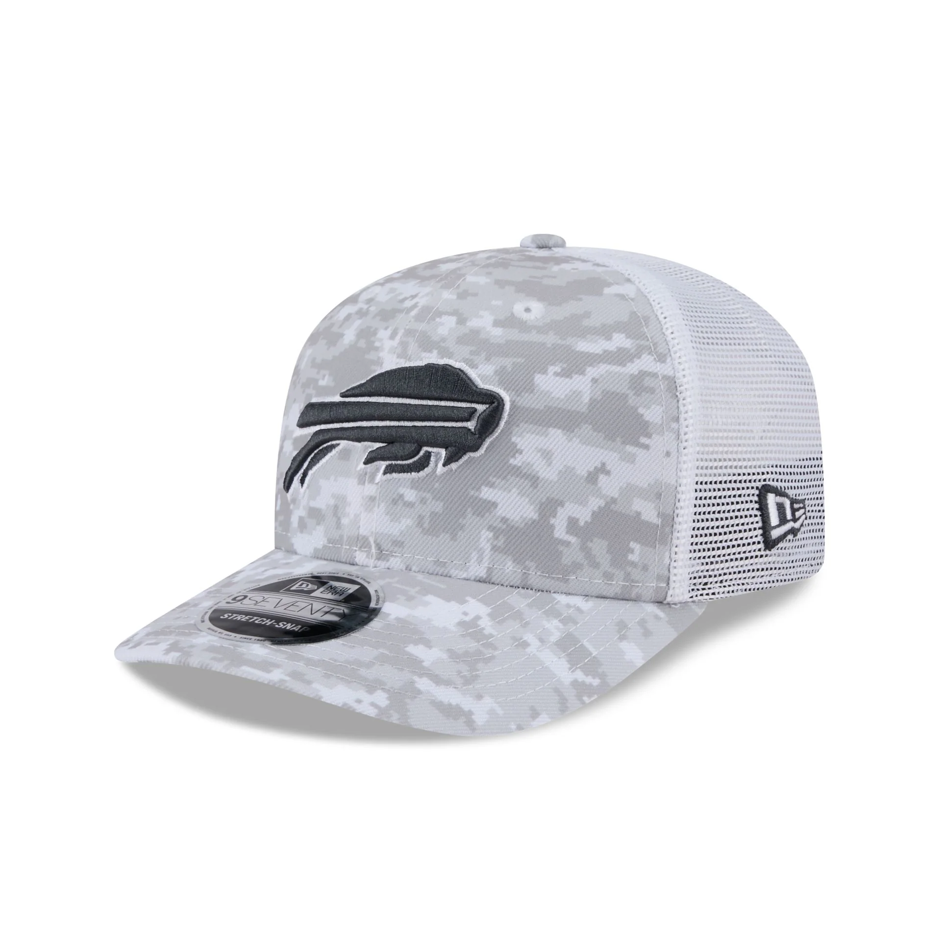 Buffalo Bills 2024 Salute to Service 9SEVENTY Trucker Hat