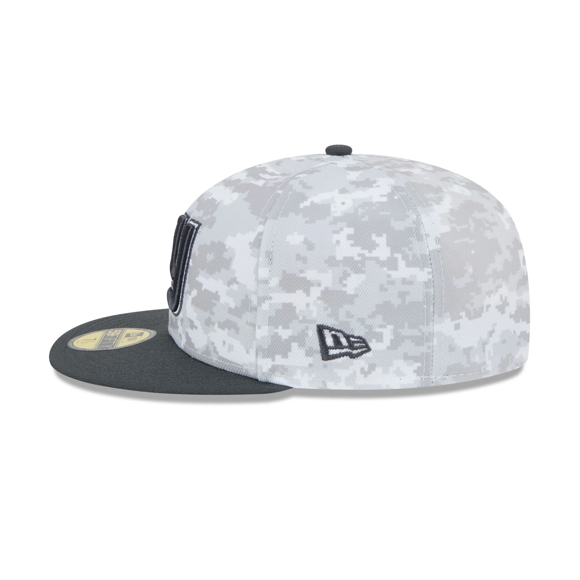 New York Giants 2024 Salute to Service 59FIFTY Fitted Hat