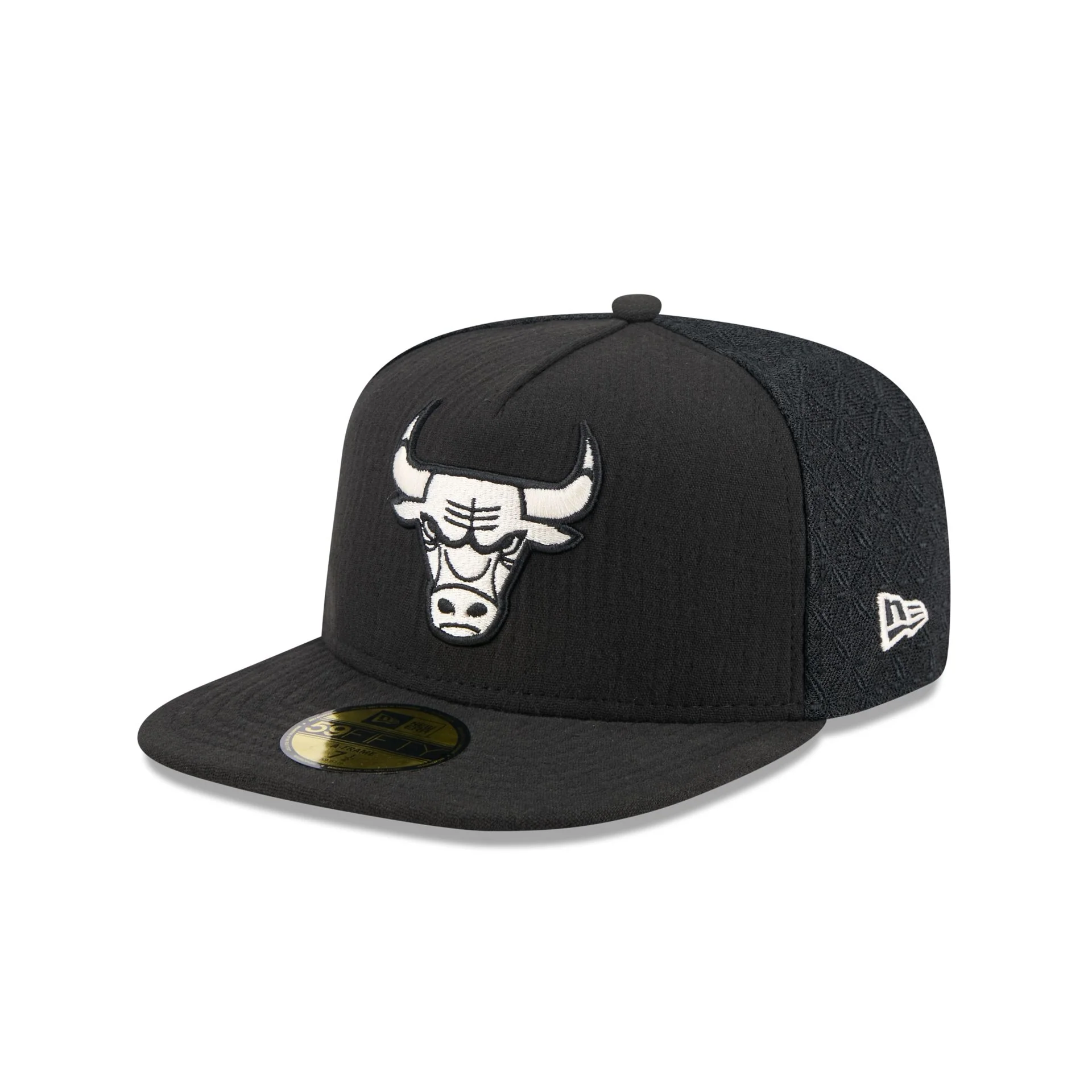 Chicago Bulls Black Mesh 59FIFTY A-Frame Fitted Hat