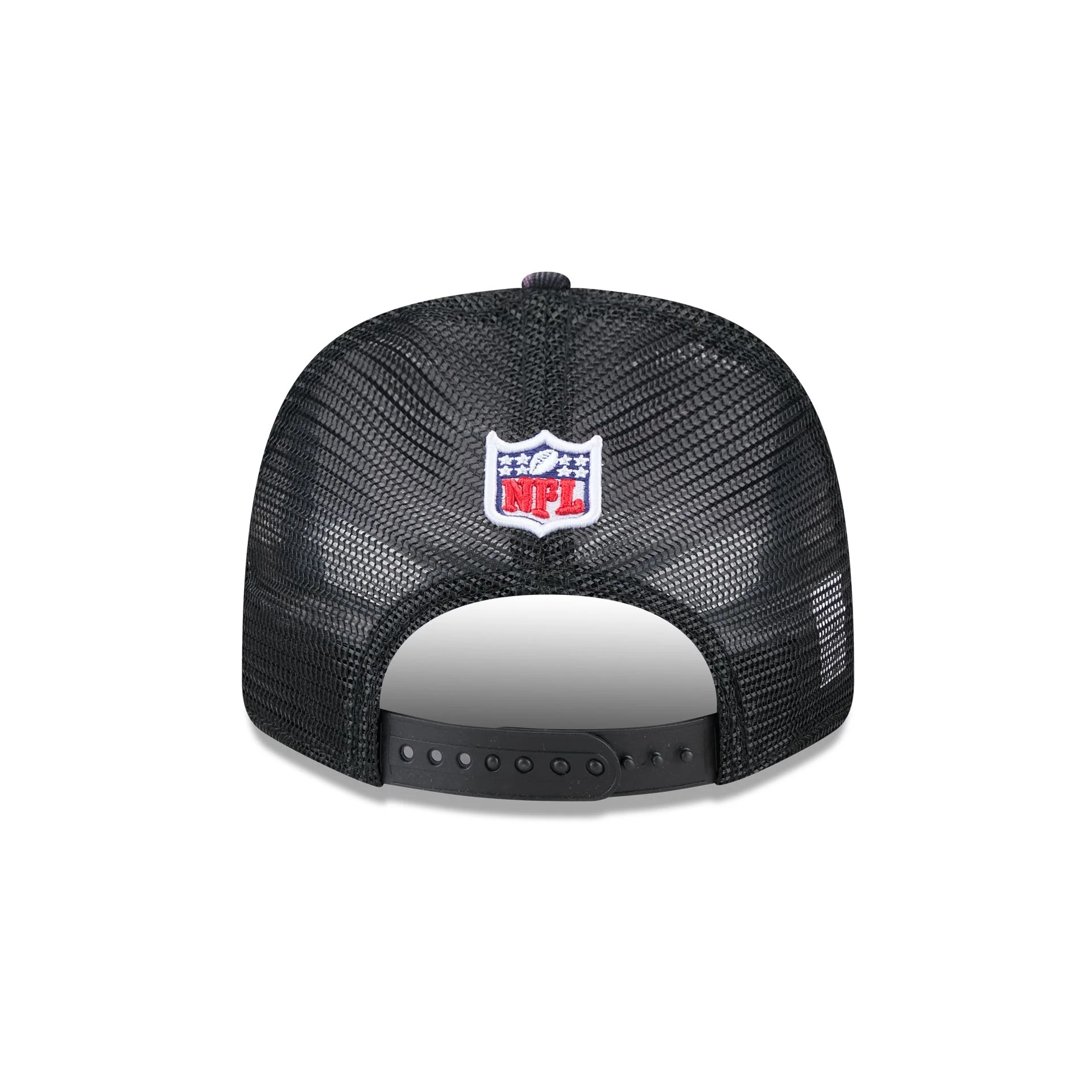 Tennessee Titans 2024 Crucial Catch 9SEVENTY Trucker Hat