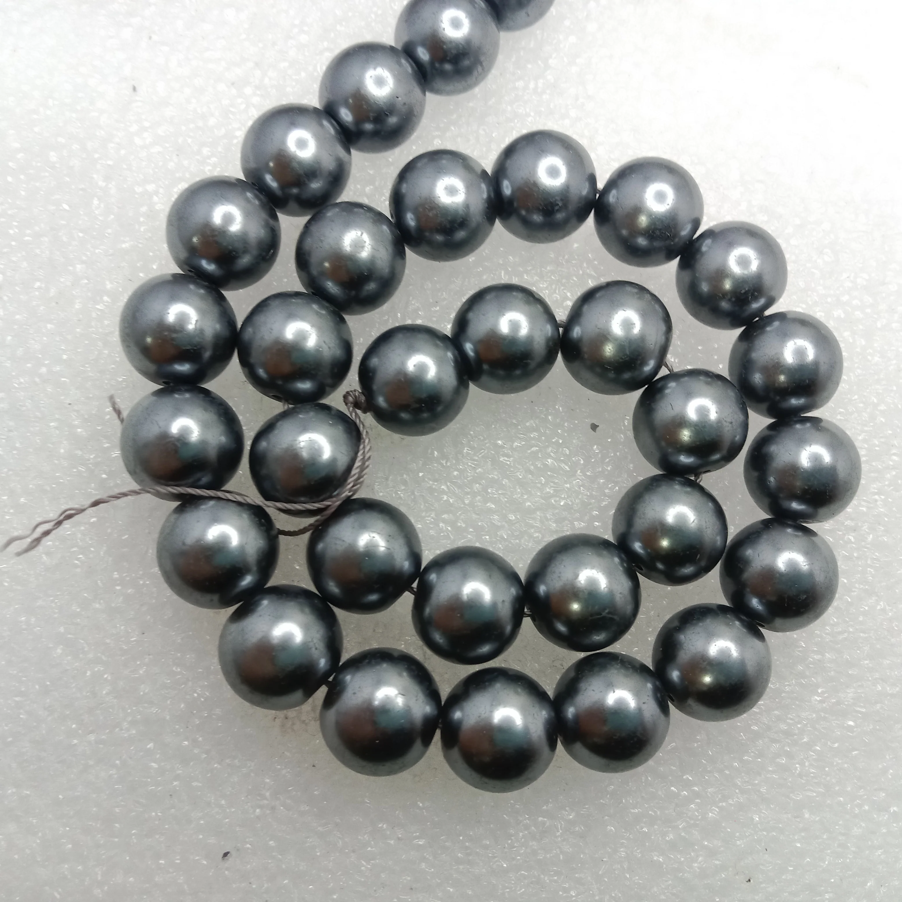 High quality sviler metallic pearls 12 mm 1 string