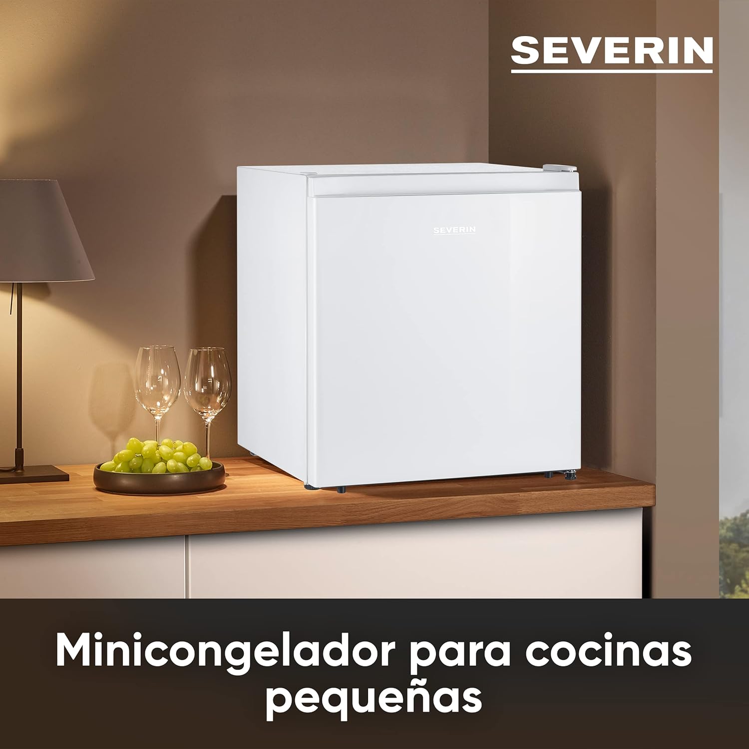 SEVERIN Mini congelador con 4 estrellas de congelación, congelador pequeño con estante de vidrio, congelador bajo para hogares con poco espacio, 31 litros, blanco, GB 8883
