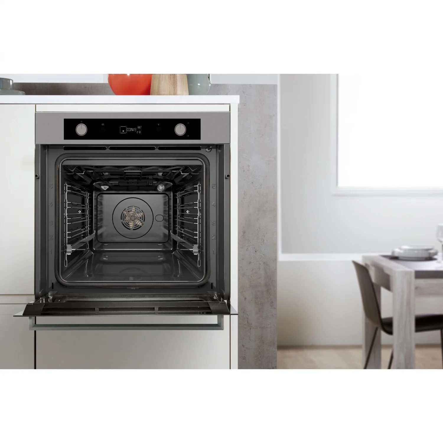 Horno Pirolítico Whirlpool OAKZ9-379P, 3.65 kW, 73 L, Apertura Abatible, 5 Funciones de Cocción, Eficiencia A - Inox