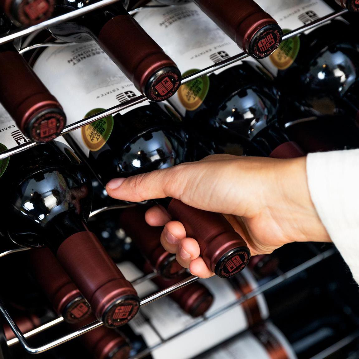 Bolero GrandSommelier 2450 Black Compressor