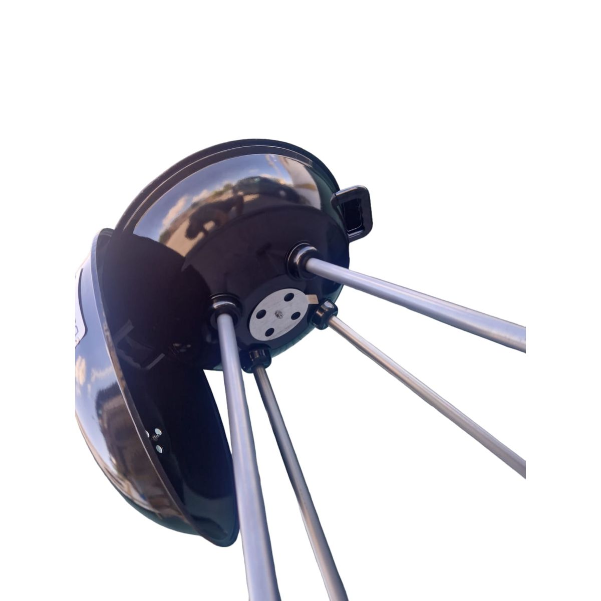 Barbacoa Elecsan Carbón 18.5 Pulgadas Con Ruedas Y Tapadera