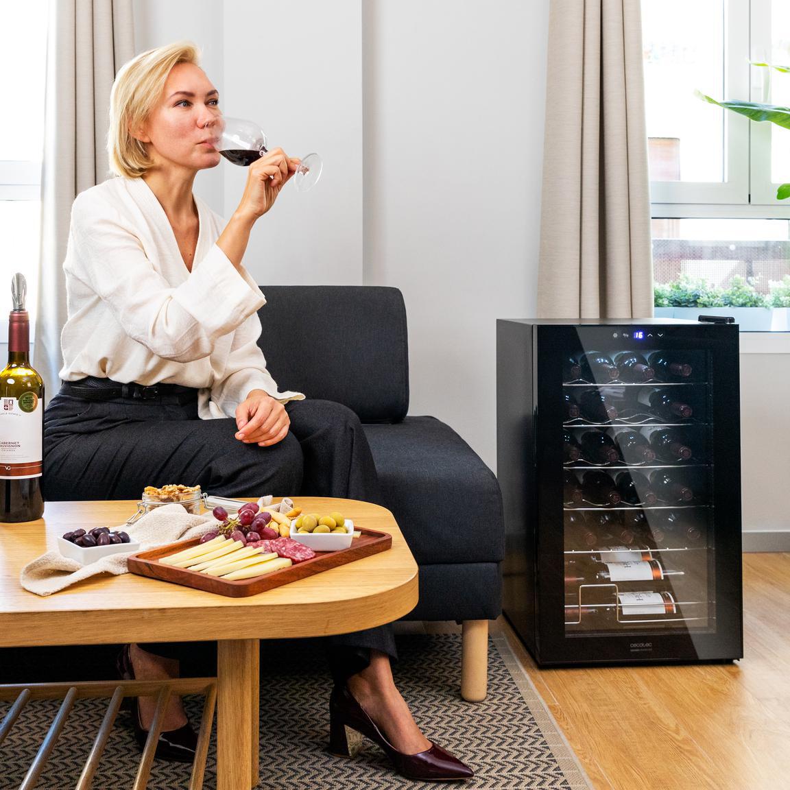 Bolero GrandSommelier 2450 Black Compressor