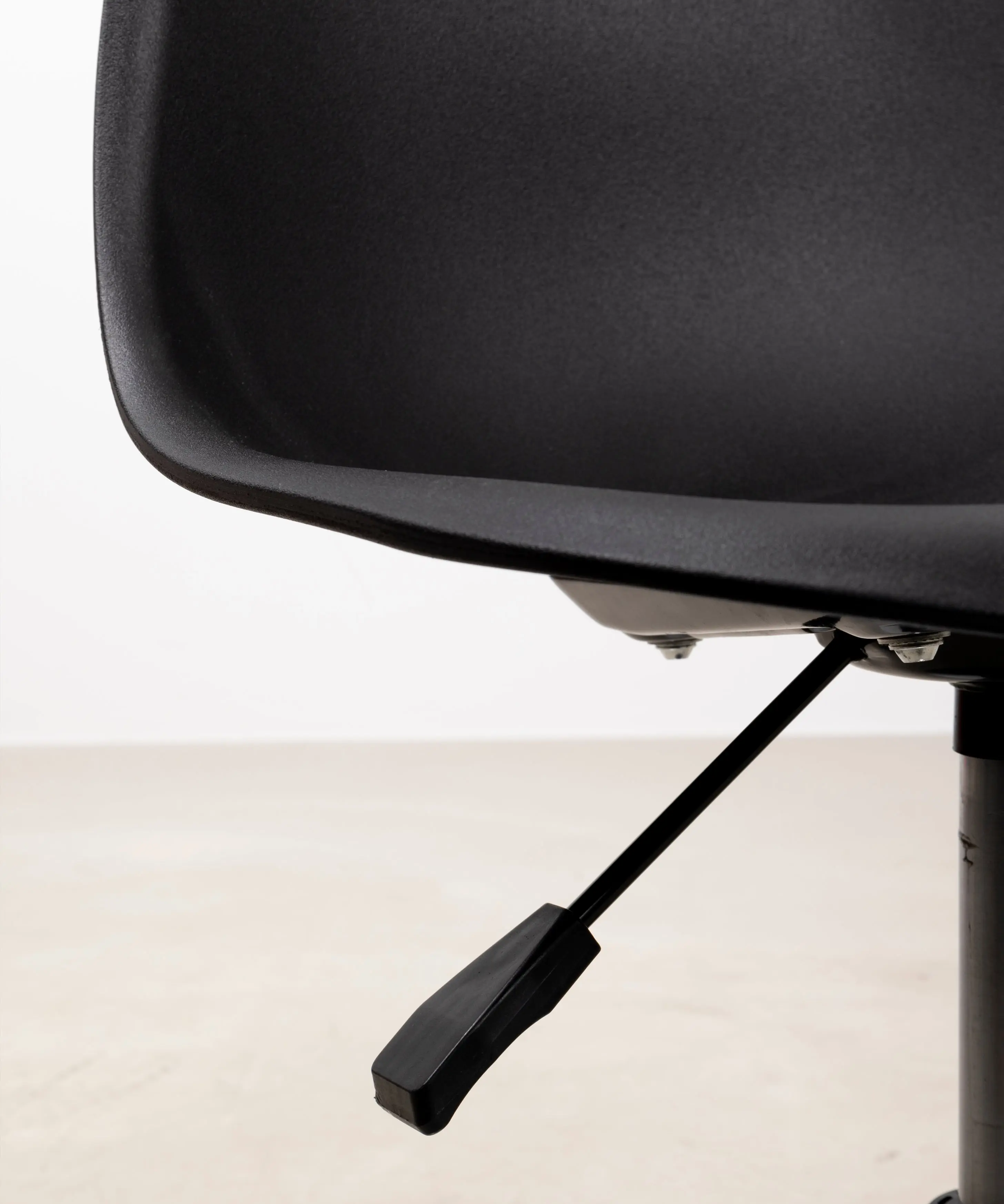 Taburete de Polipropileno y Metal Regulable Fix