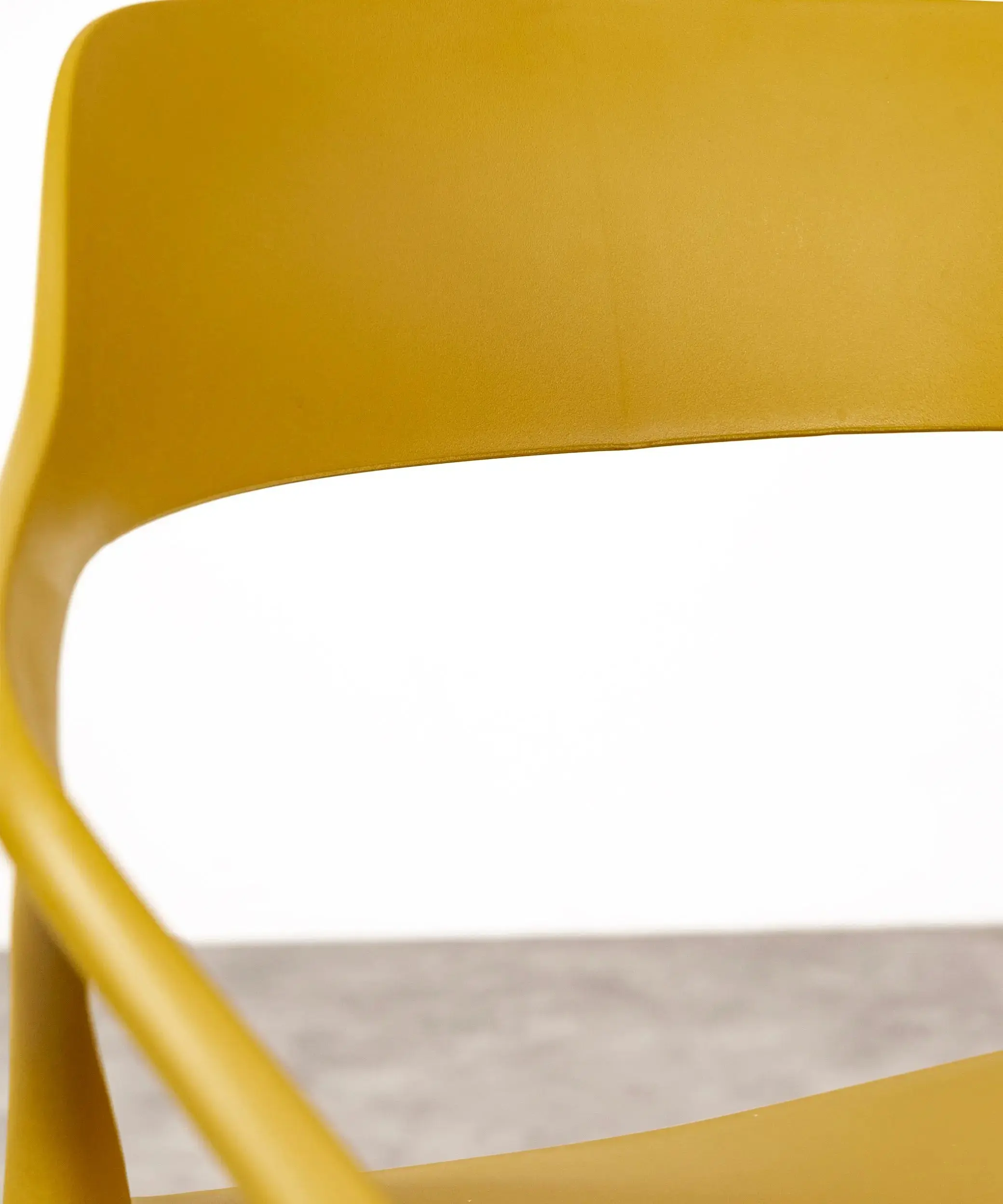 Silla de Polipropileno con Reposabrazos Grace