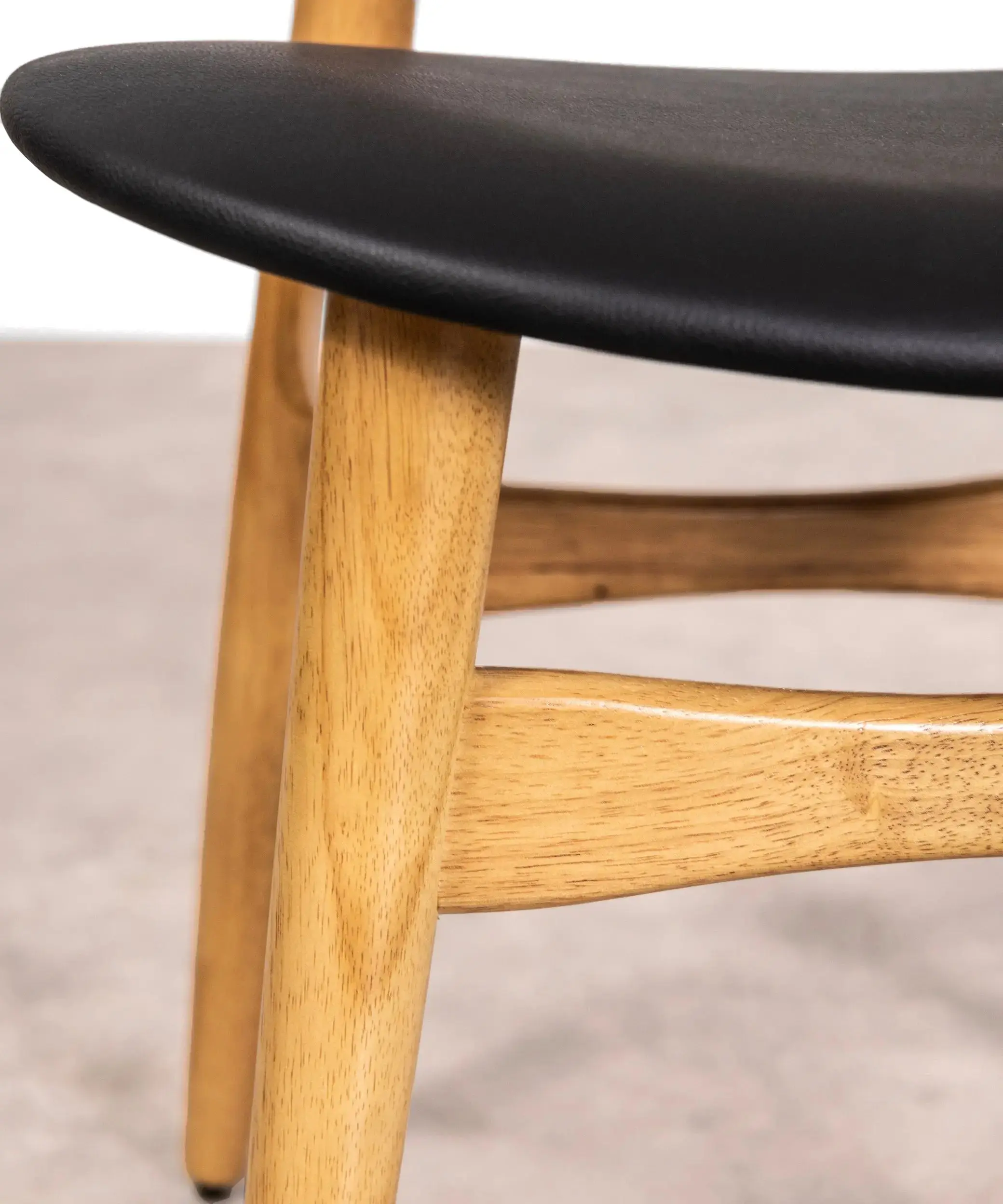 Silla de Comedor en Madera Acolchada Kyoto