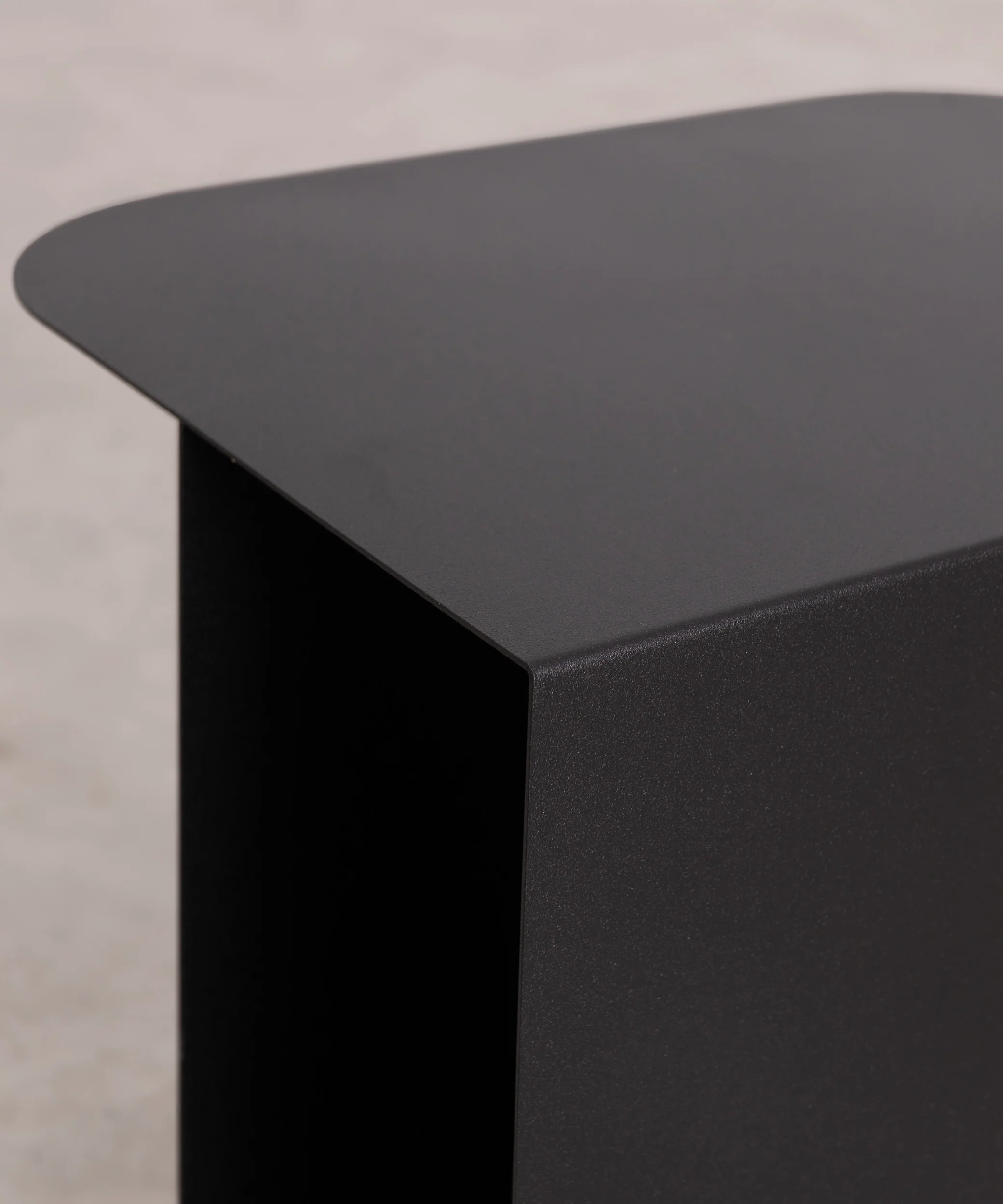 Mesita Auxiliar Dama (40x30x40 cm)