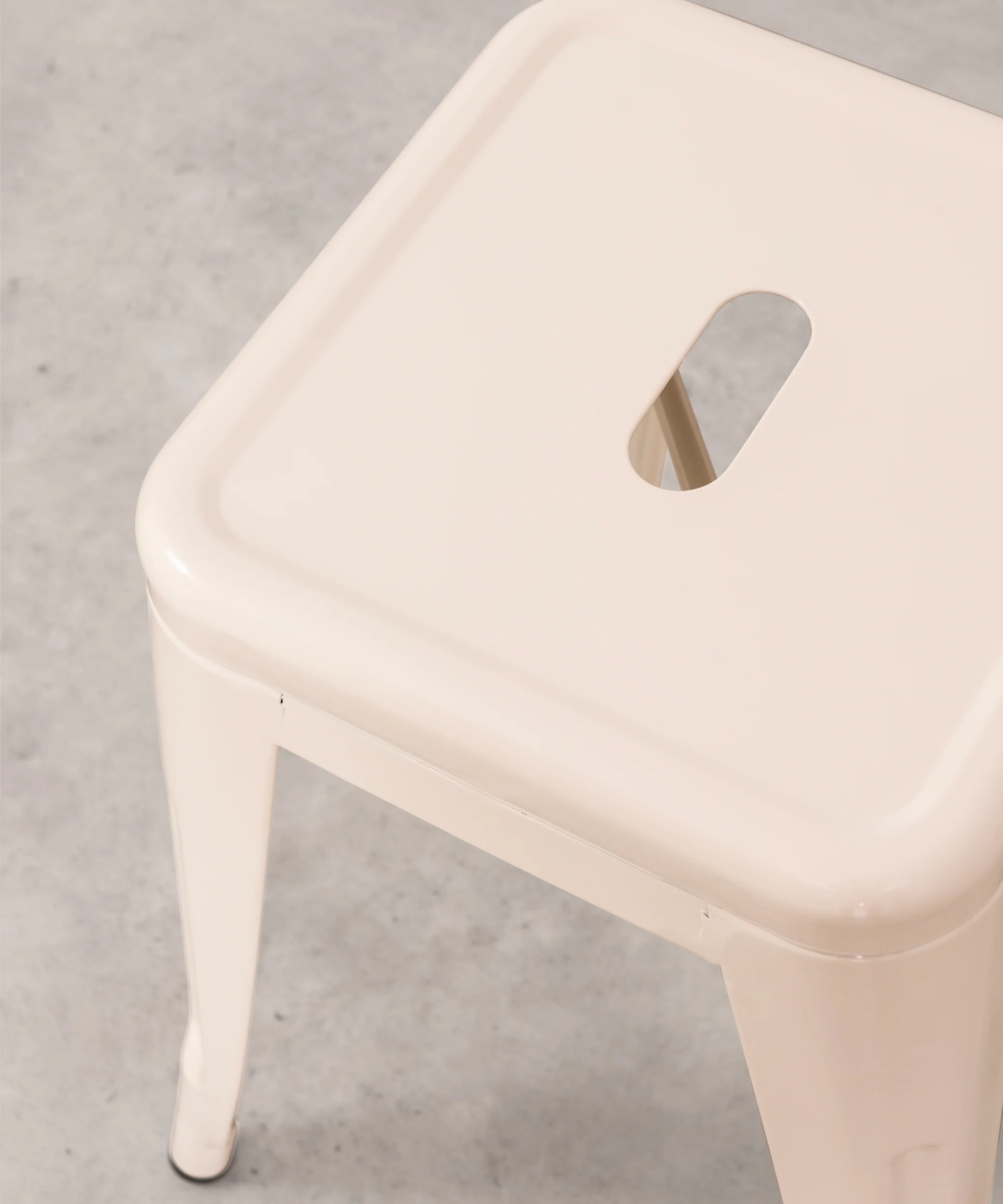 Taburete Bajo de Metal Tolik