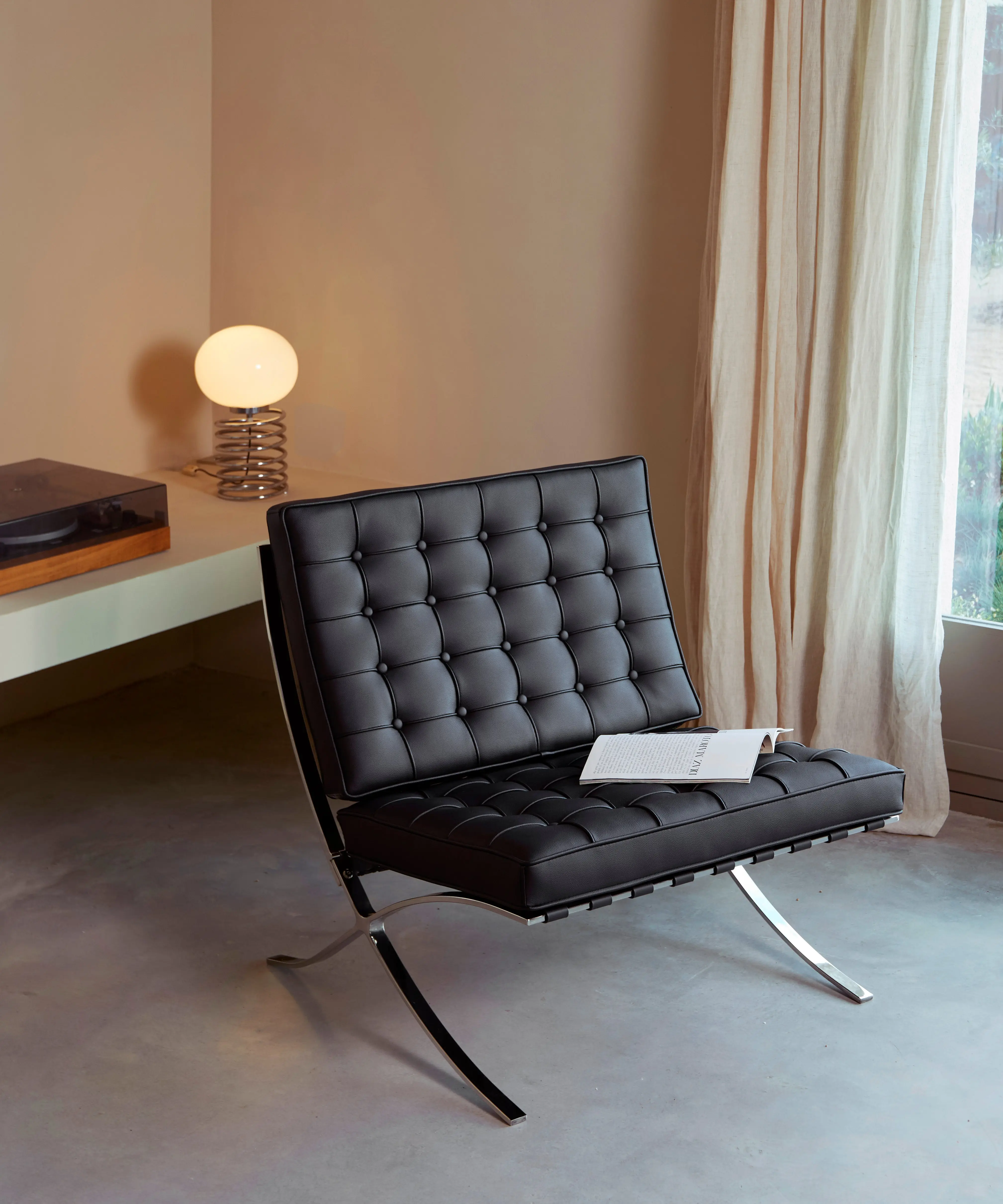 Silla de Acero Tapizada en Piel Italiana Barcelona