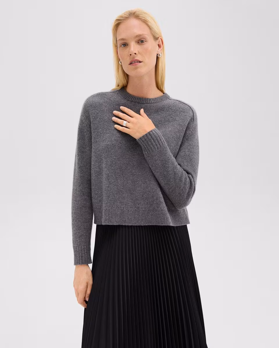 Cropped Sweater in Cashmere - Theory Factory Store