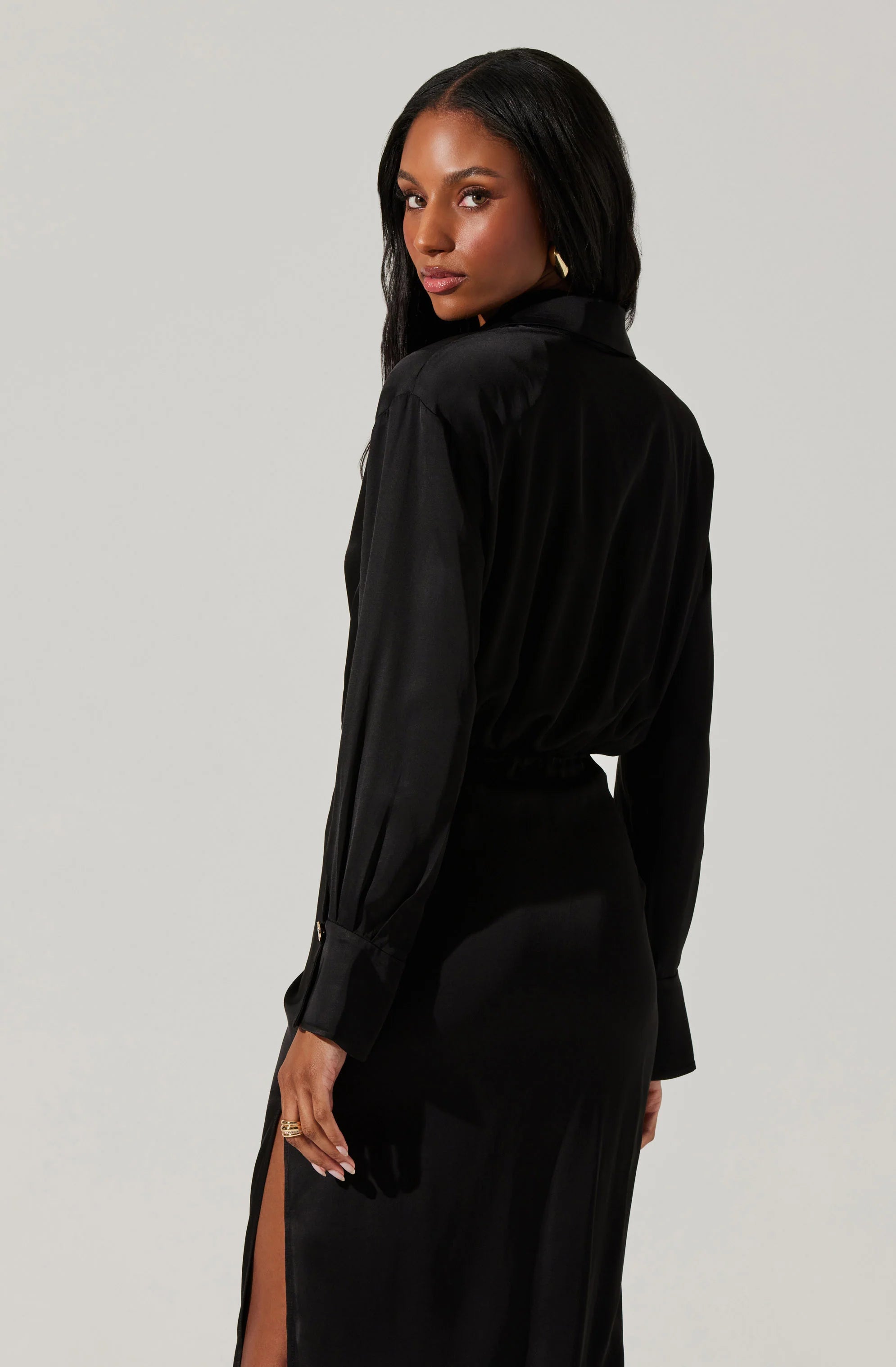 Elizabello Satin Midi Shirt Dress