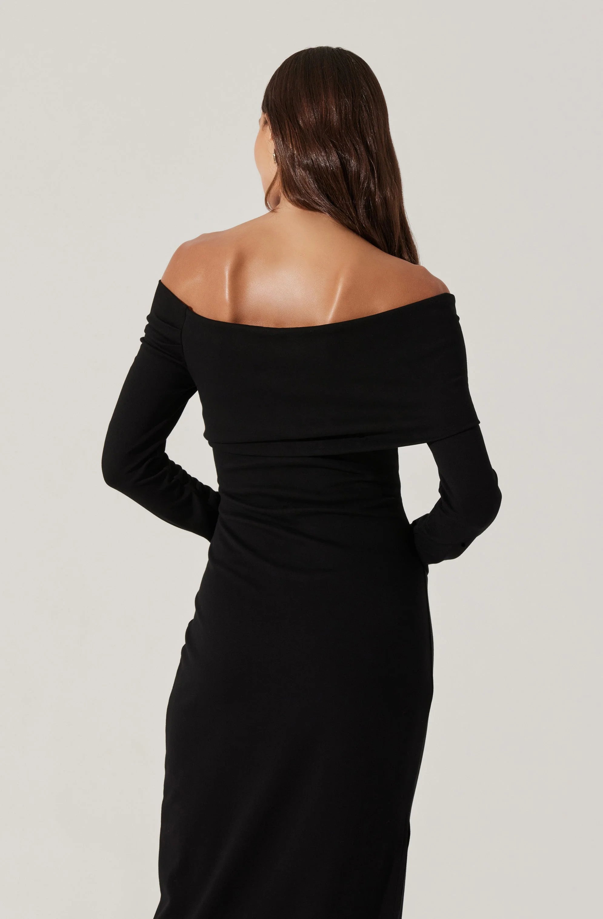 Jada Off Shoulder Midi Dress