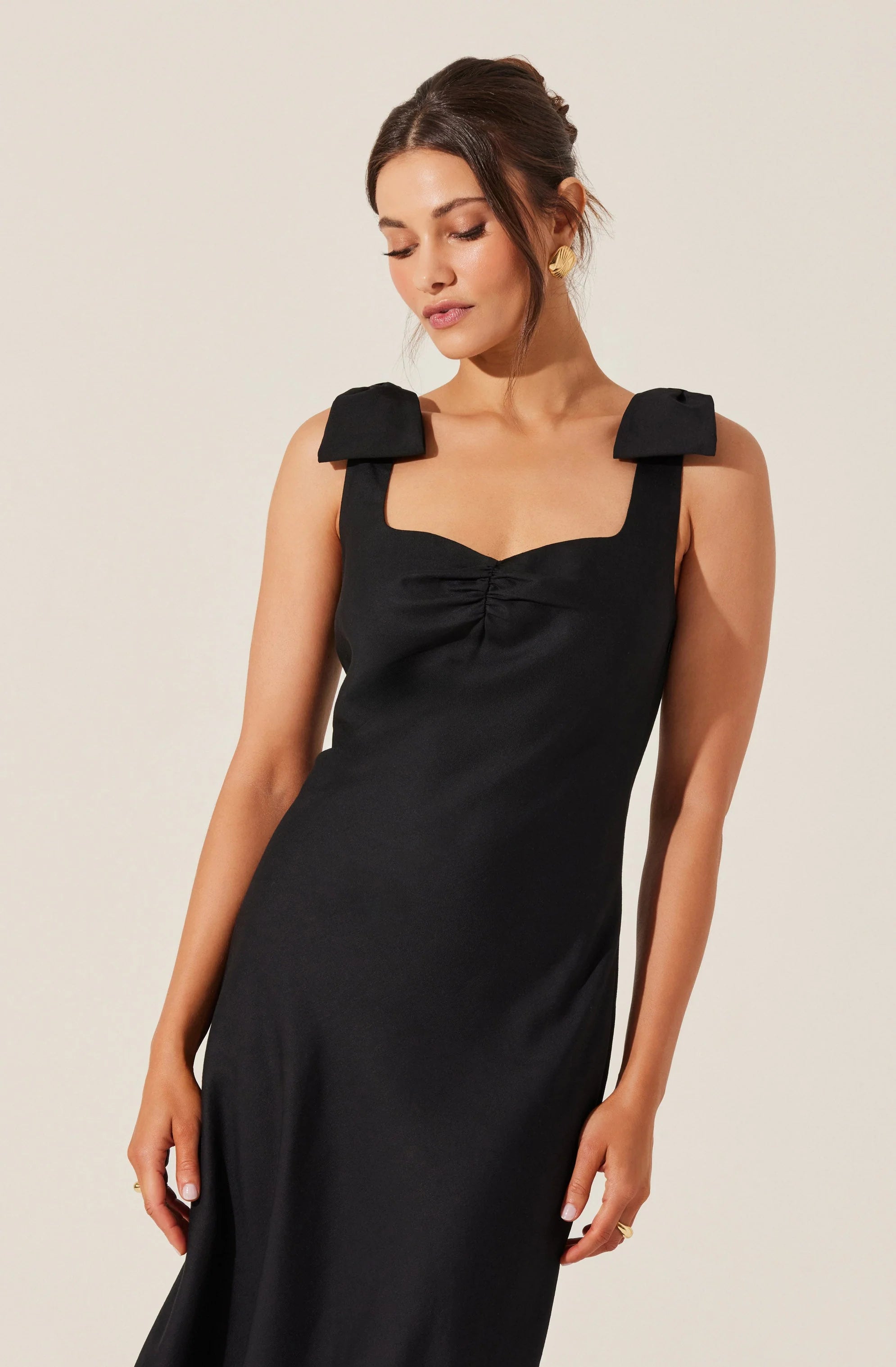 Kateleya Bow Detail Midi Dress
