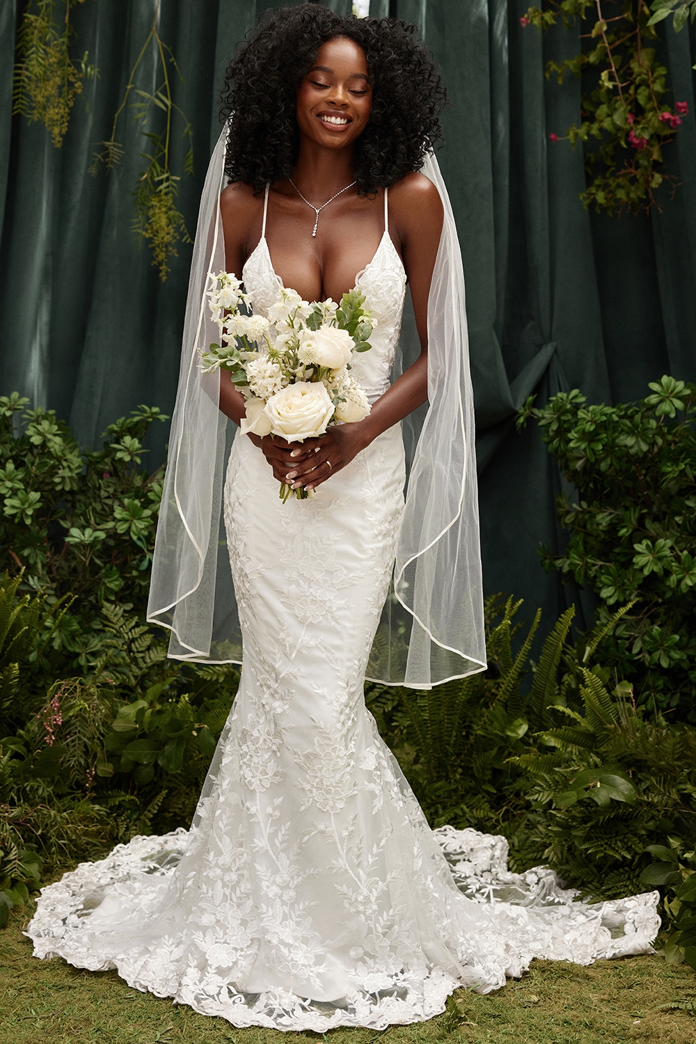 Simone-White Soft Tulle Veil