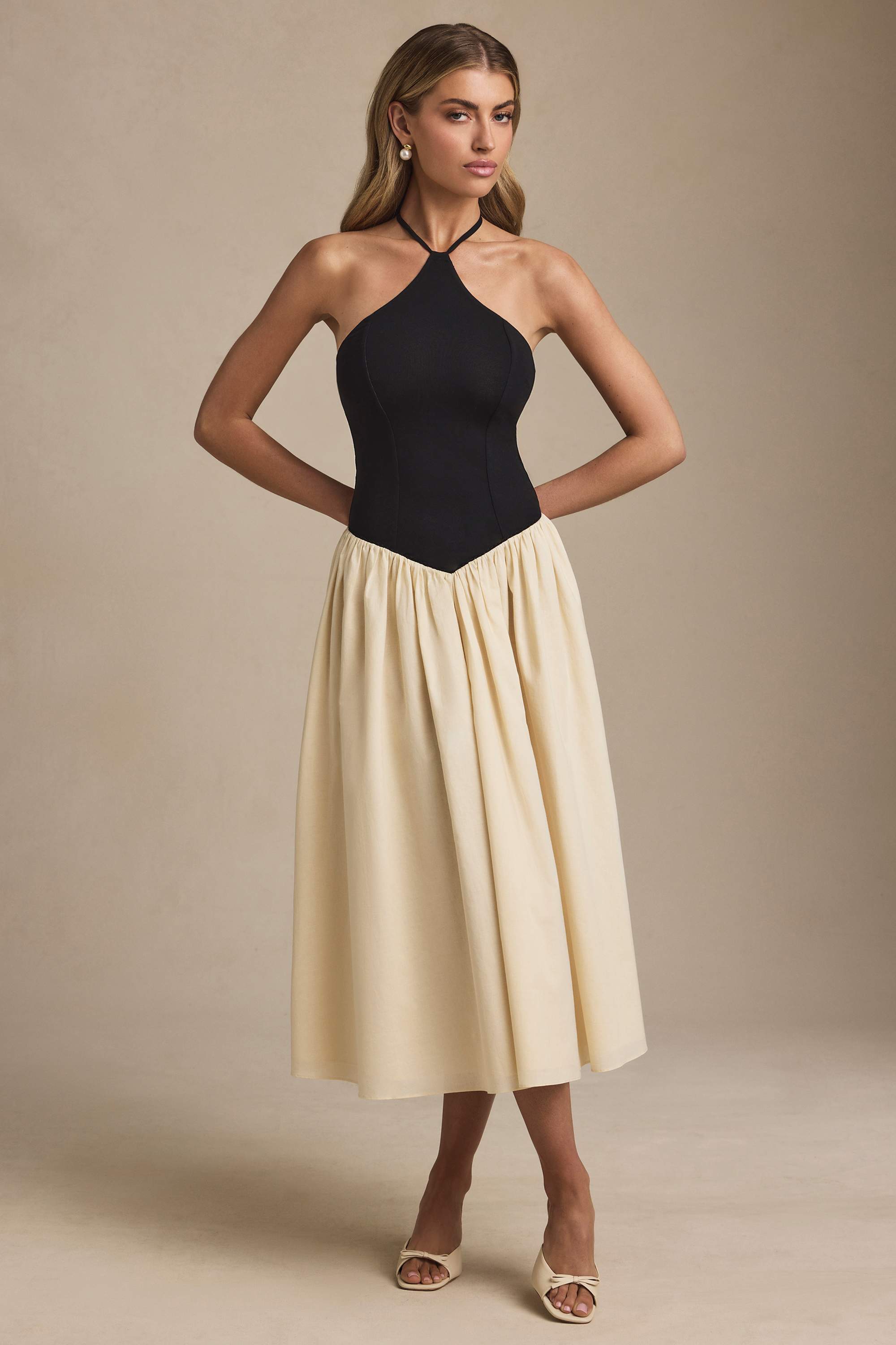 Thalira-Halterneck A-Line Midaxi Dress in Black