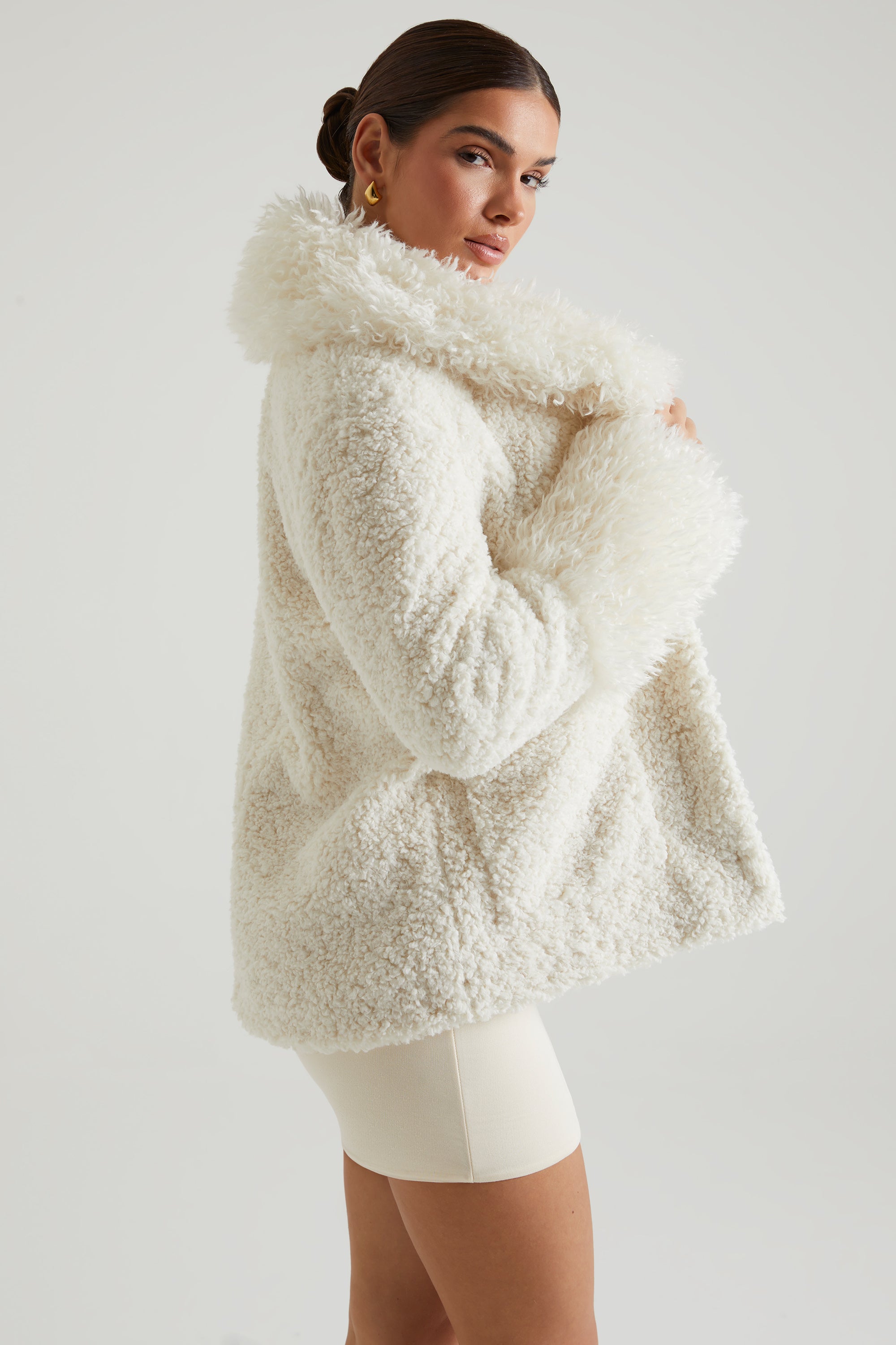Wynter-Shearling Coat with Large Front Pockets in Cream