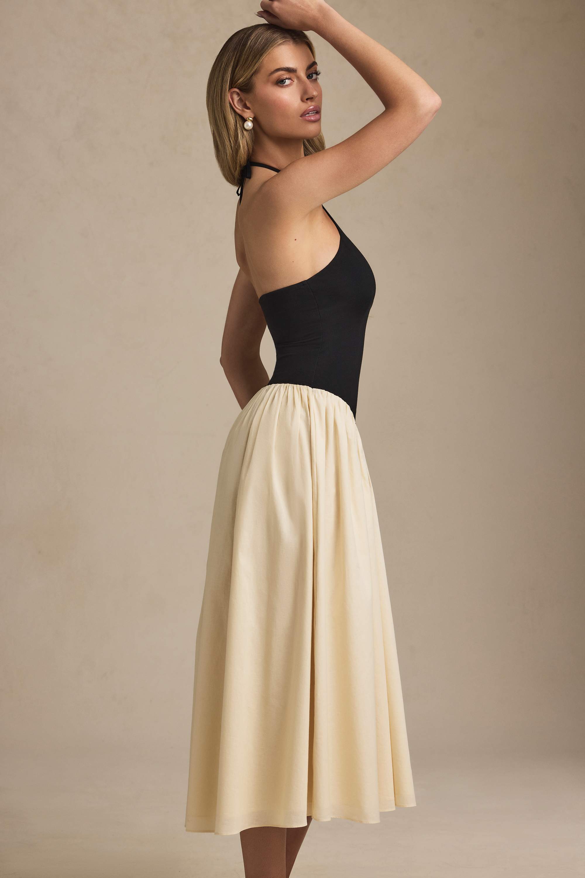 Thalira-Halterneck A-Line Midaxi Dress in Black