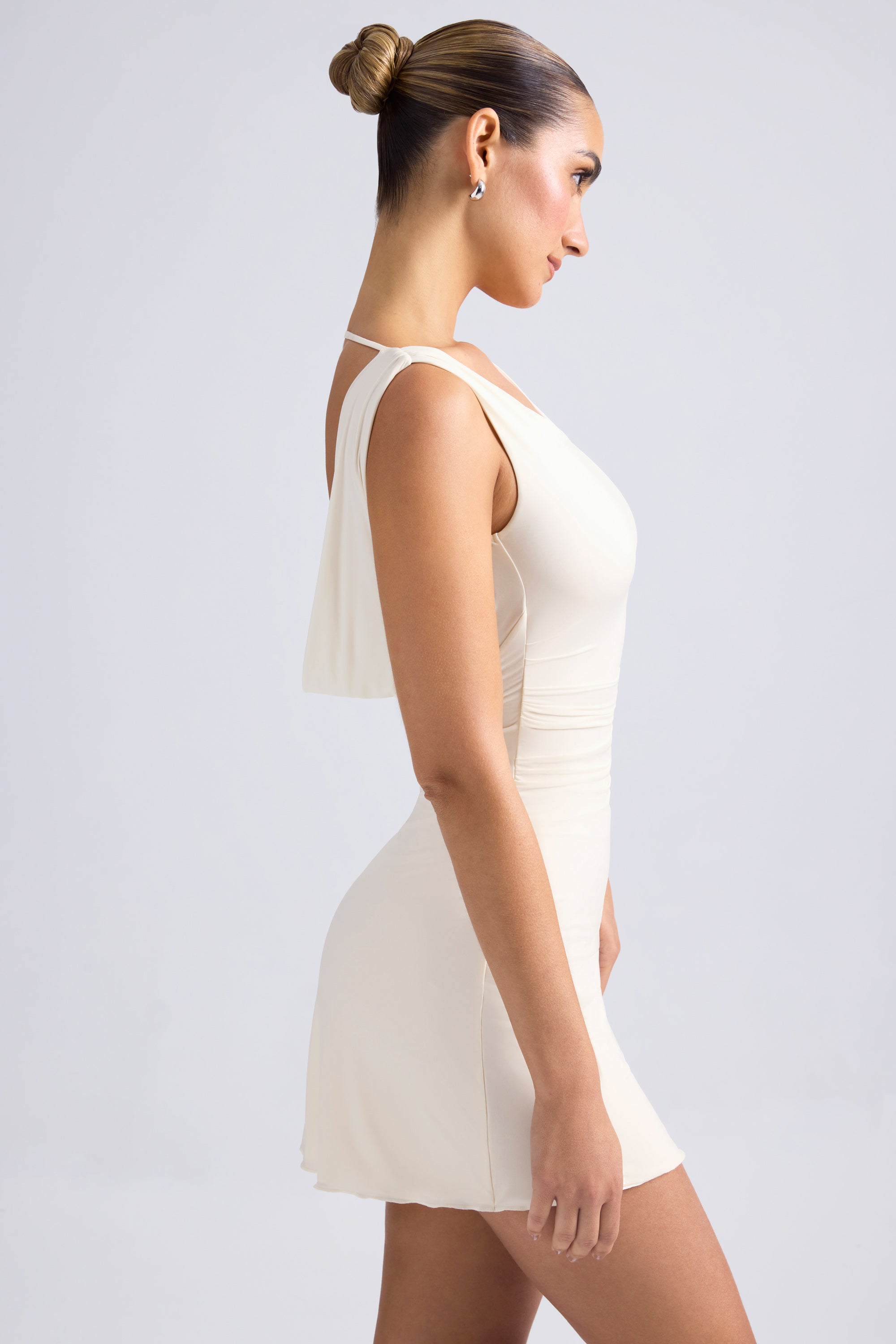 Tigen-Off-Shoulder Cowl-Back A-Line Mini Dress in Ivory