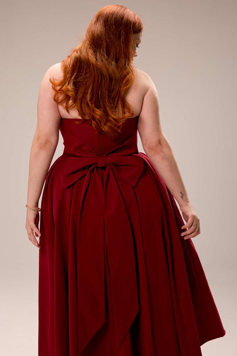 Pandora-Berry Strapless Detachable Bow Midi Dress