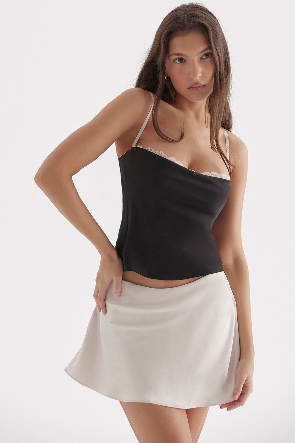 Eli-Black & Off White Underwired Top