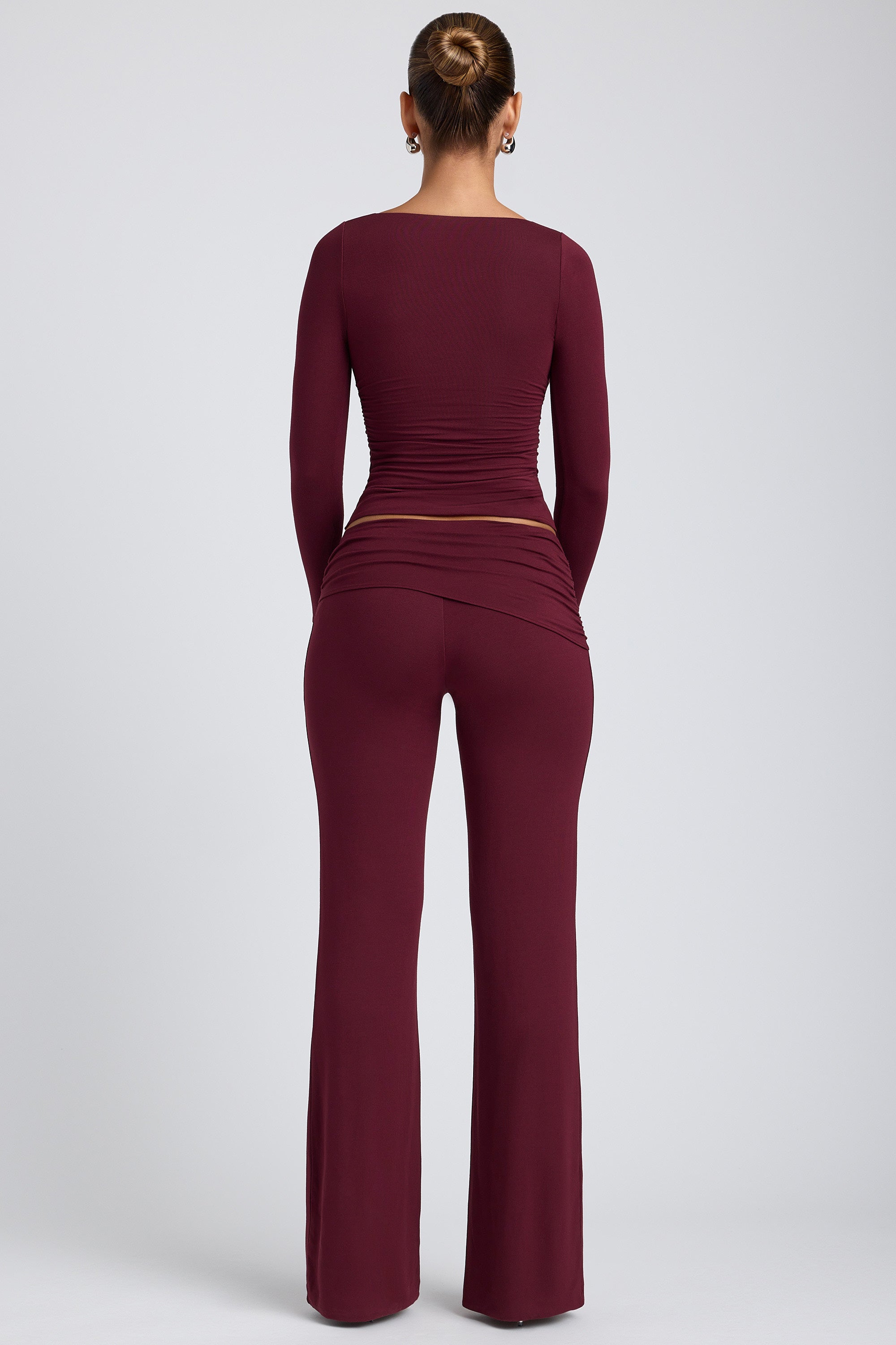Katya-Mid-Rise Straight-Leg Trousers in Plum