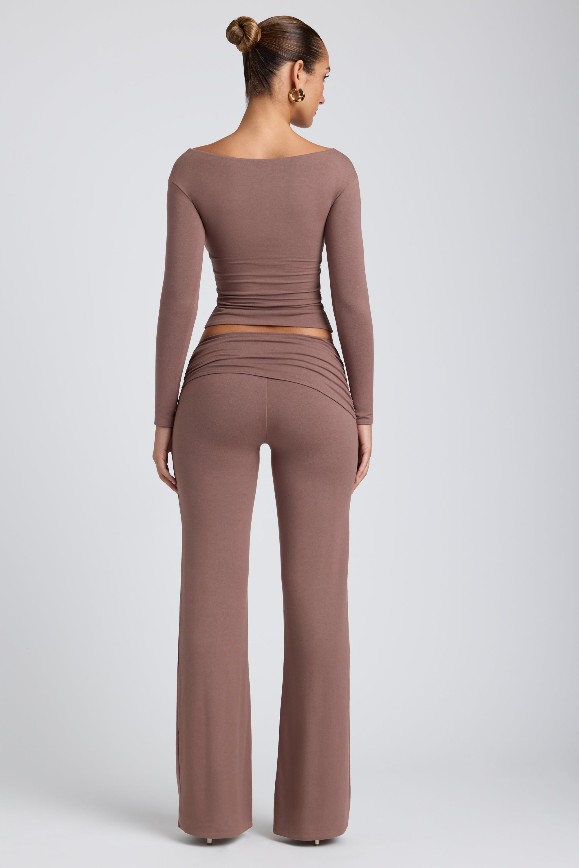 Katya-Mid-Rise Straight-Leg Trousers in Taupe