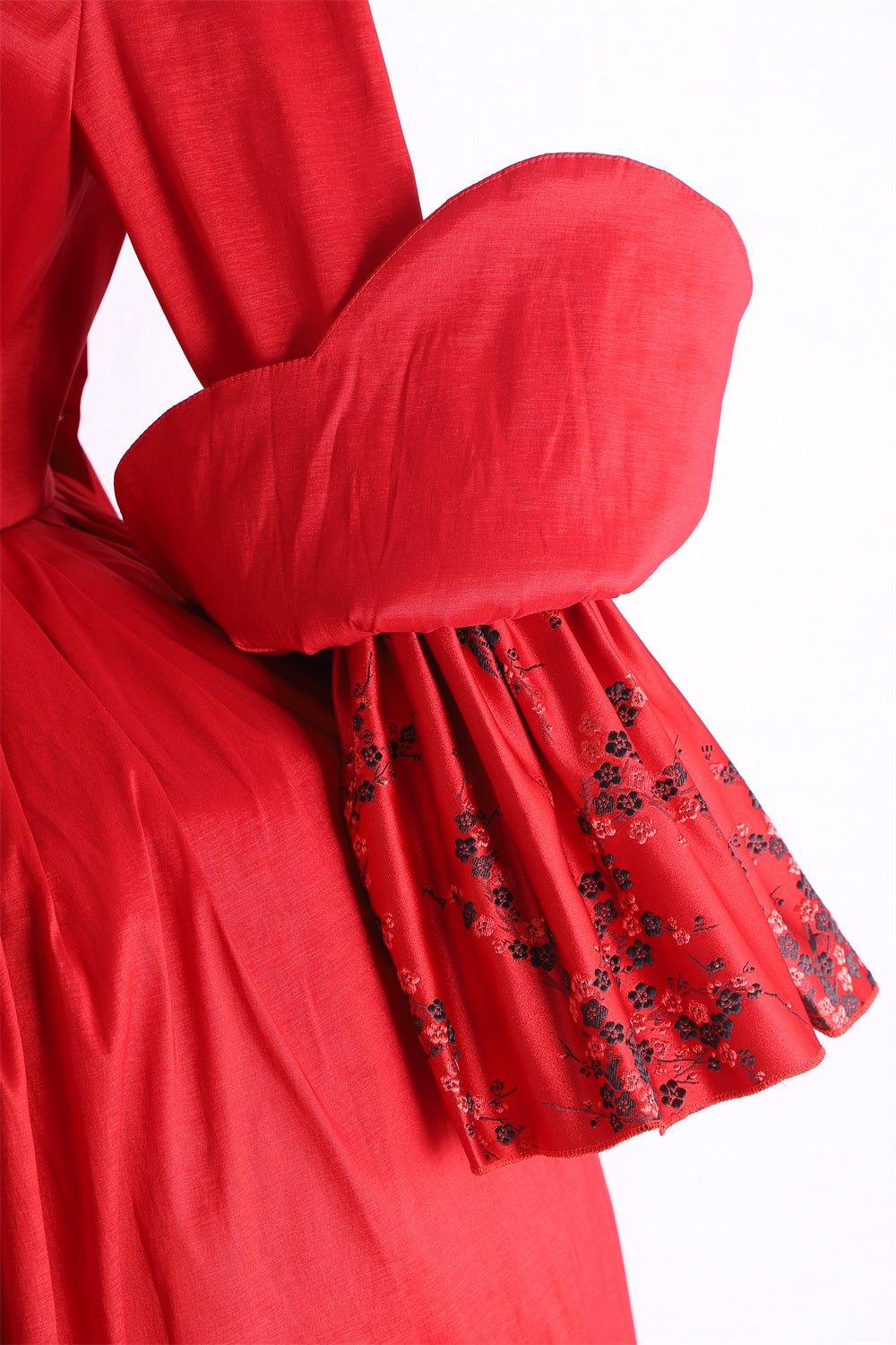 Vestido Rojo Rococó del Siglo XVIII con Encaje - Estilo Majestuoso Marie Antoinette de Fantasía Cosera - Fantasia Cosera