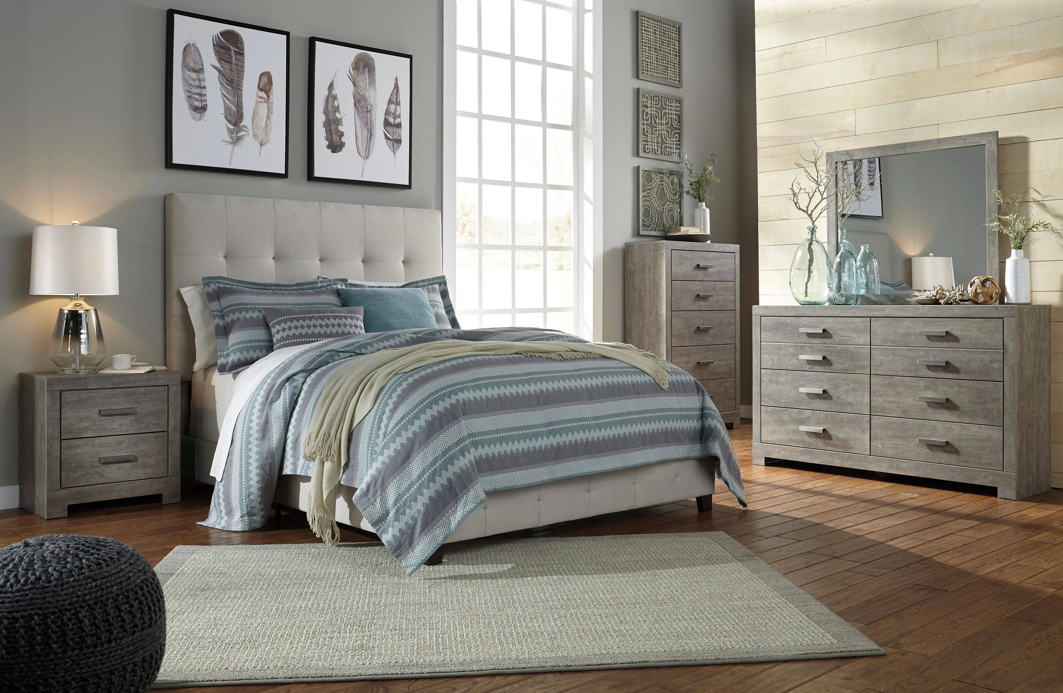 Ashley Furniture Dolante Tufted Queen Panel Bed in Beige - B130-581 - MadeInUSA