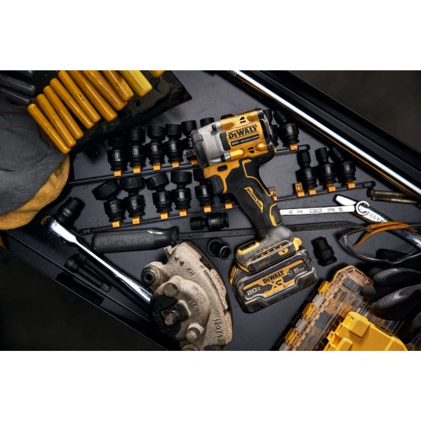 ATOMIC 20V MAX LithiumIon Brushless Cordless 38 Impact Wrench With Hog Ring Anvil Kit 5.0Ah - MadeInUSA