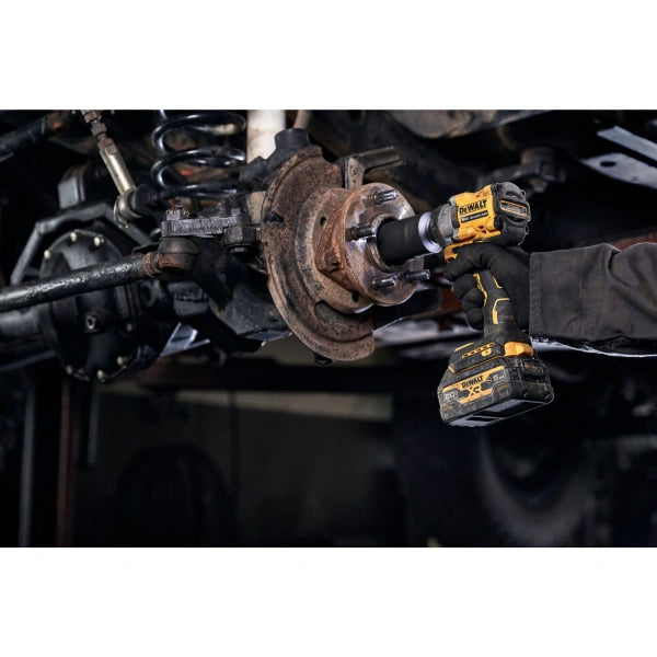ATOMIC 20V MAX LithiumIon Brushless Cordless 38 Impact Wrench With Hog Ring Anvil Kit 5.0Ah - MadeInUSA