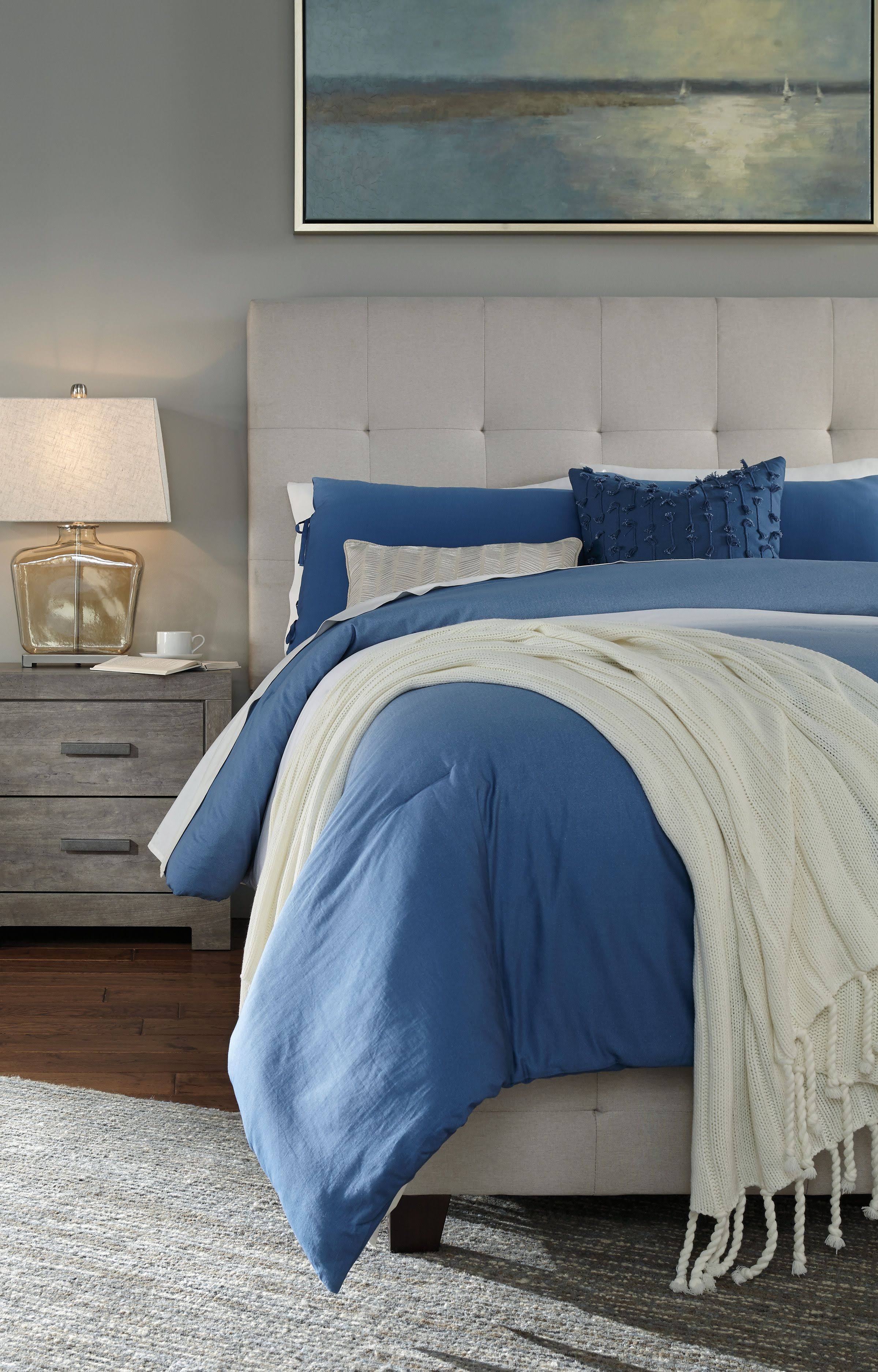 Ashley Furniture Dolante Tufted Queen Panel Bed in Beige - B130-581 - MadeInUSA