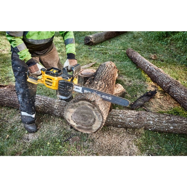 60V MAX FLEXVOLT LithiumIon 20 Brushless Cordless Chain Saw Kit 4.0 Ah - MadeInUSA