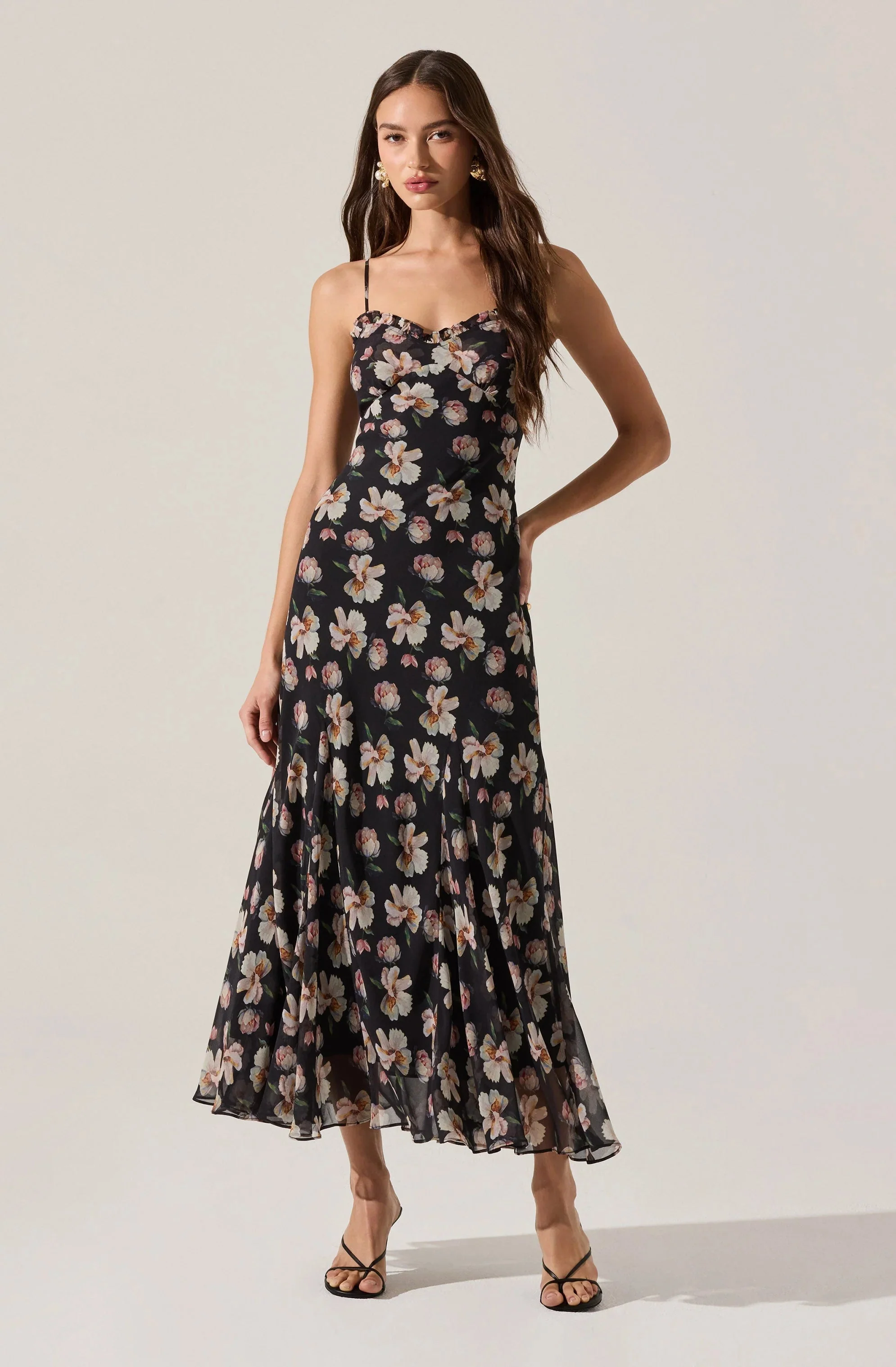 Maeryn Sweetheart Ruffle Maxi Dress